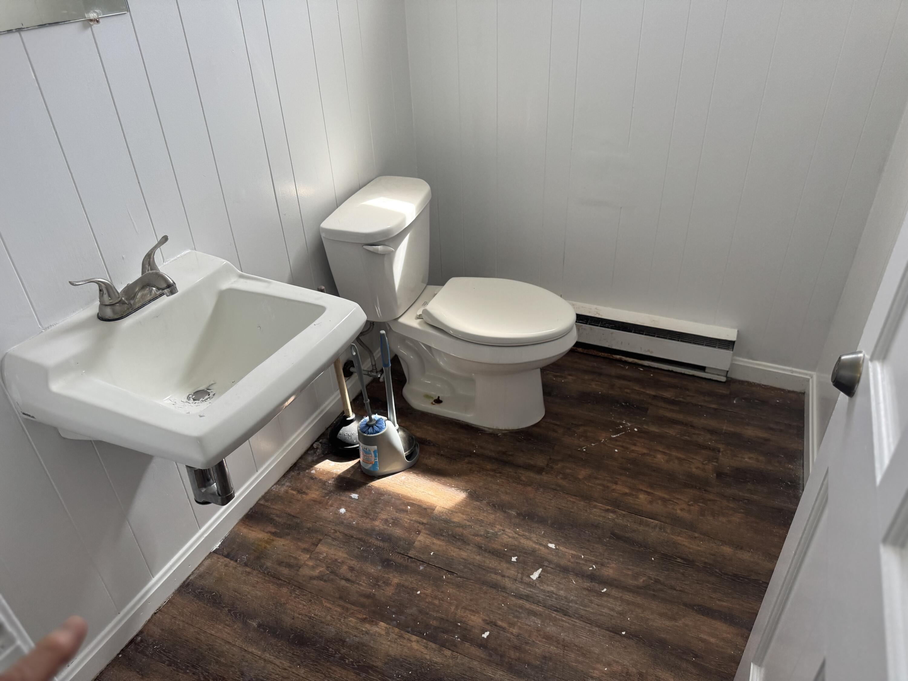 835 Forest Avenue Property Photo 28