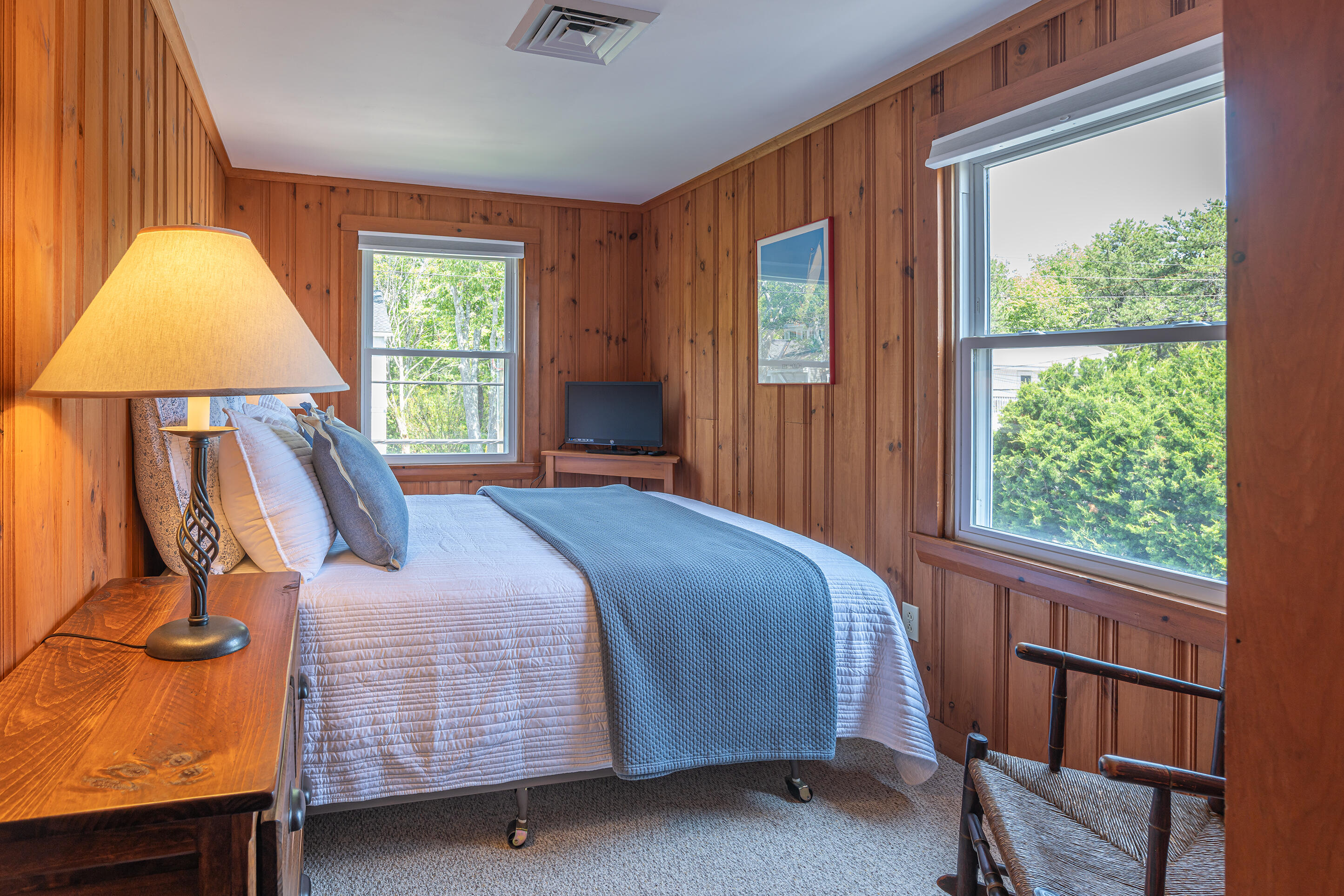 669 Kings Highway Property Photo 15