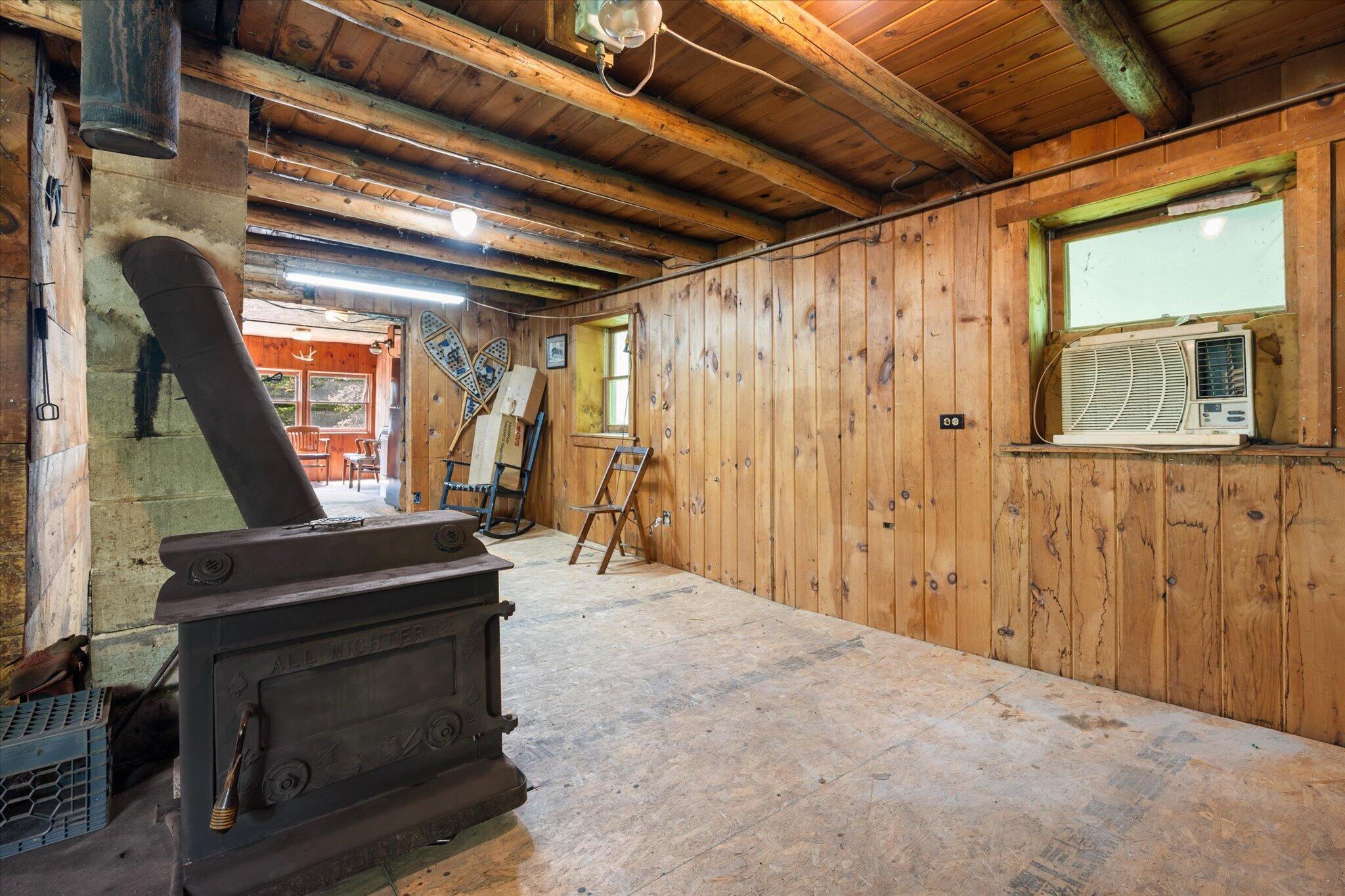 326 Mayhew Road Property Photo 21