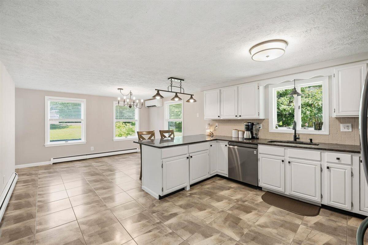 208 Cranberry Meadow Road Property Photo 13