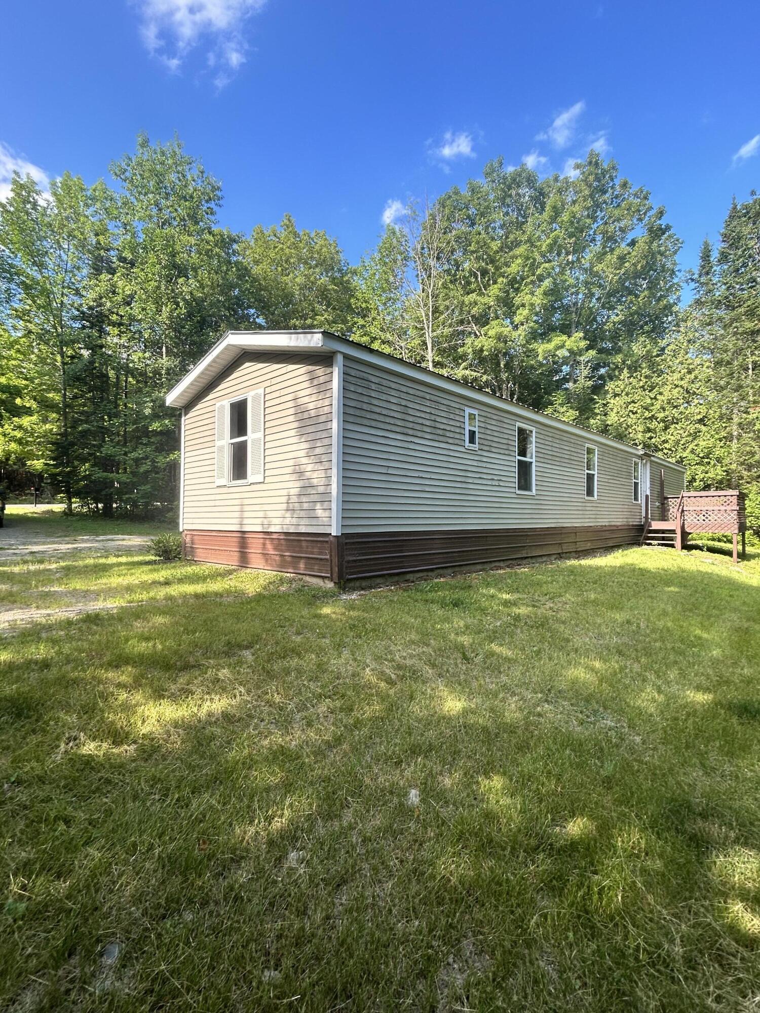 267 E Newport Road Property Photo 8