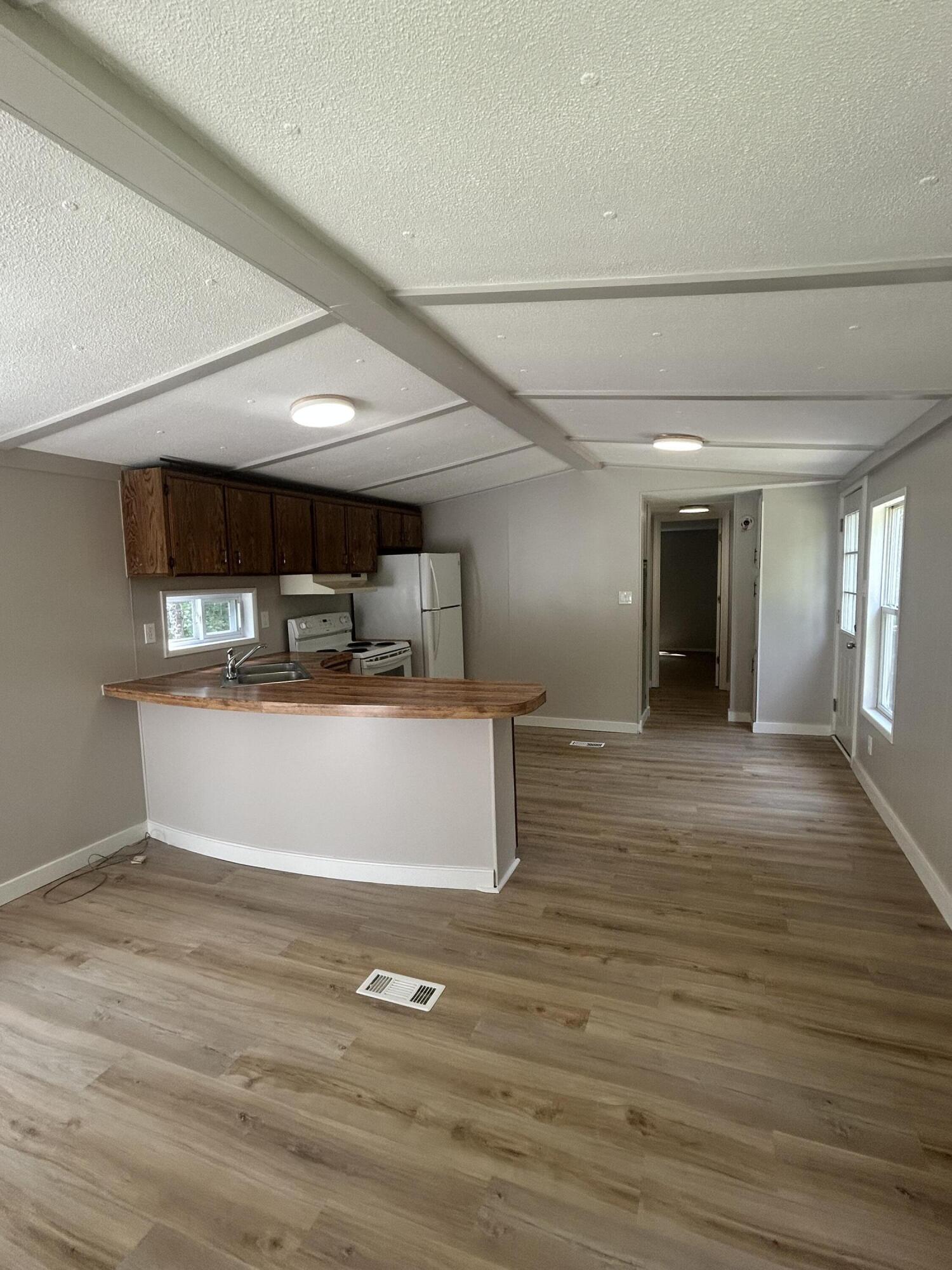 267 E Newport Road Property Photo 15