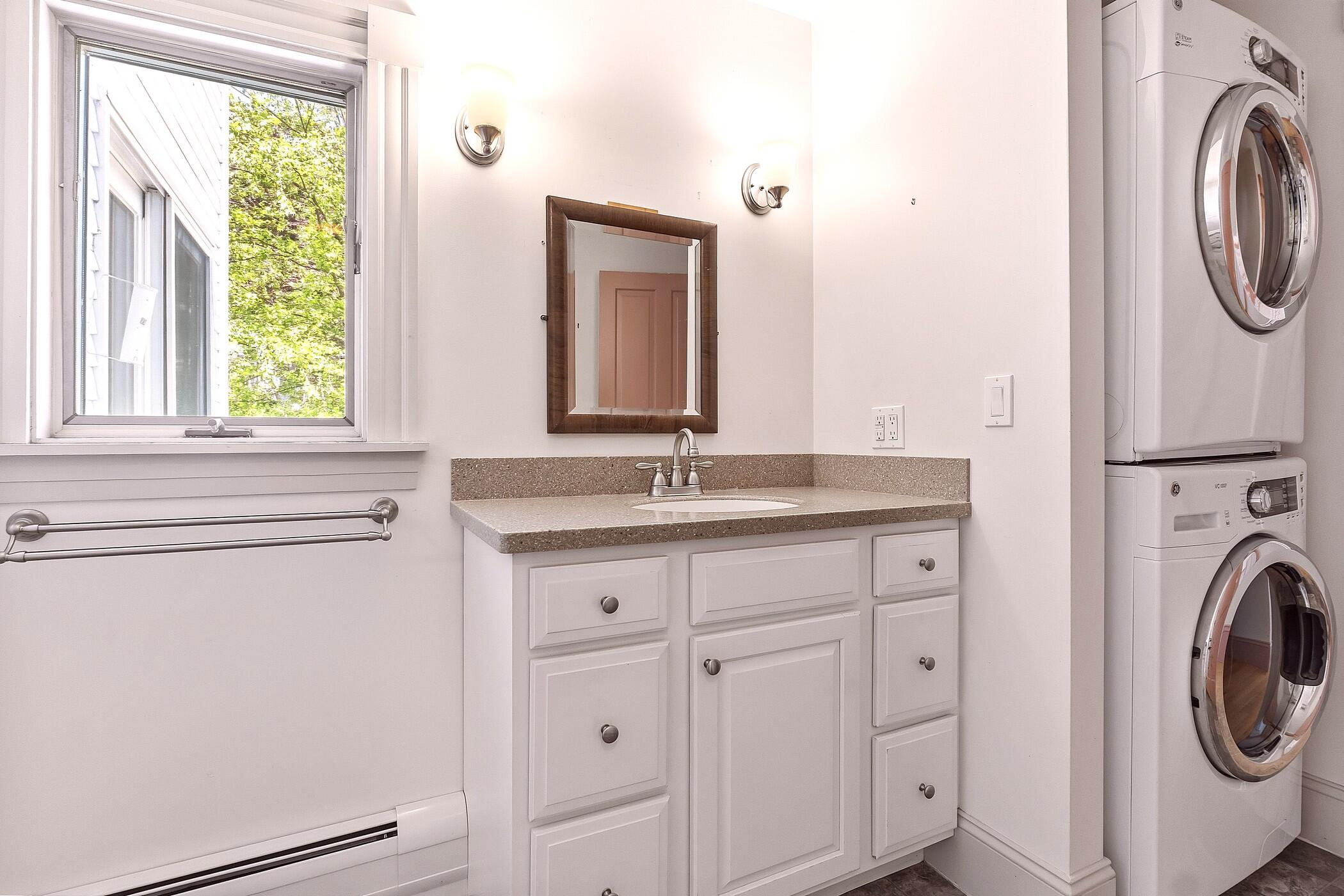 300 Front Street Property Photo 19