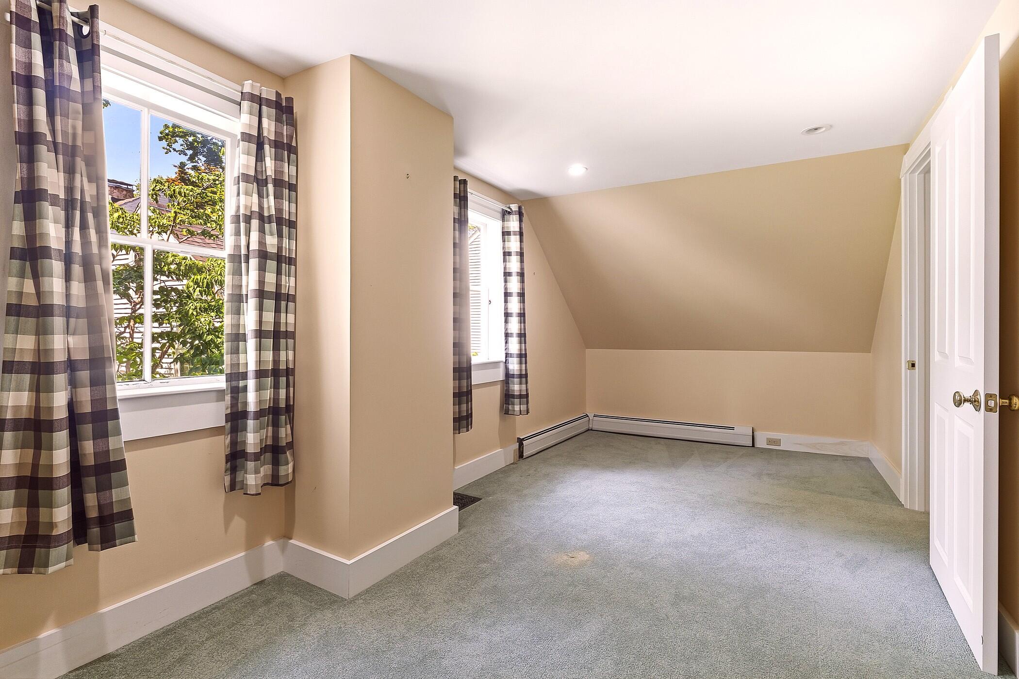 300 Front Street Property Photo 26