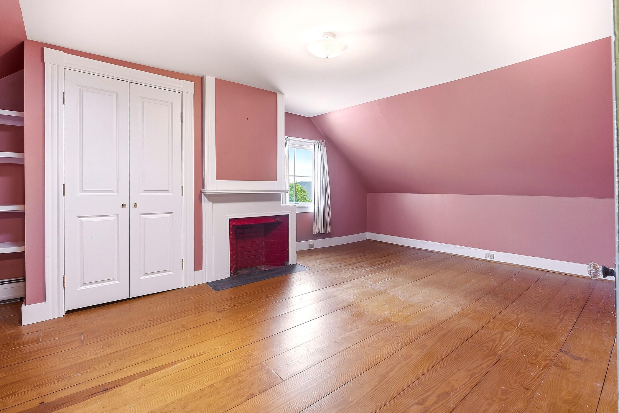 300 Front Street Property Photo 29