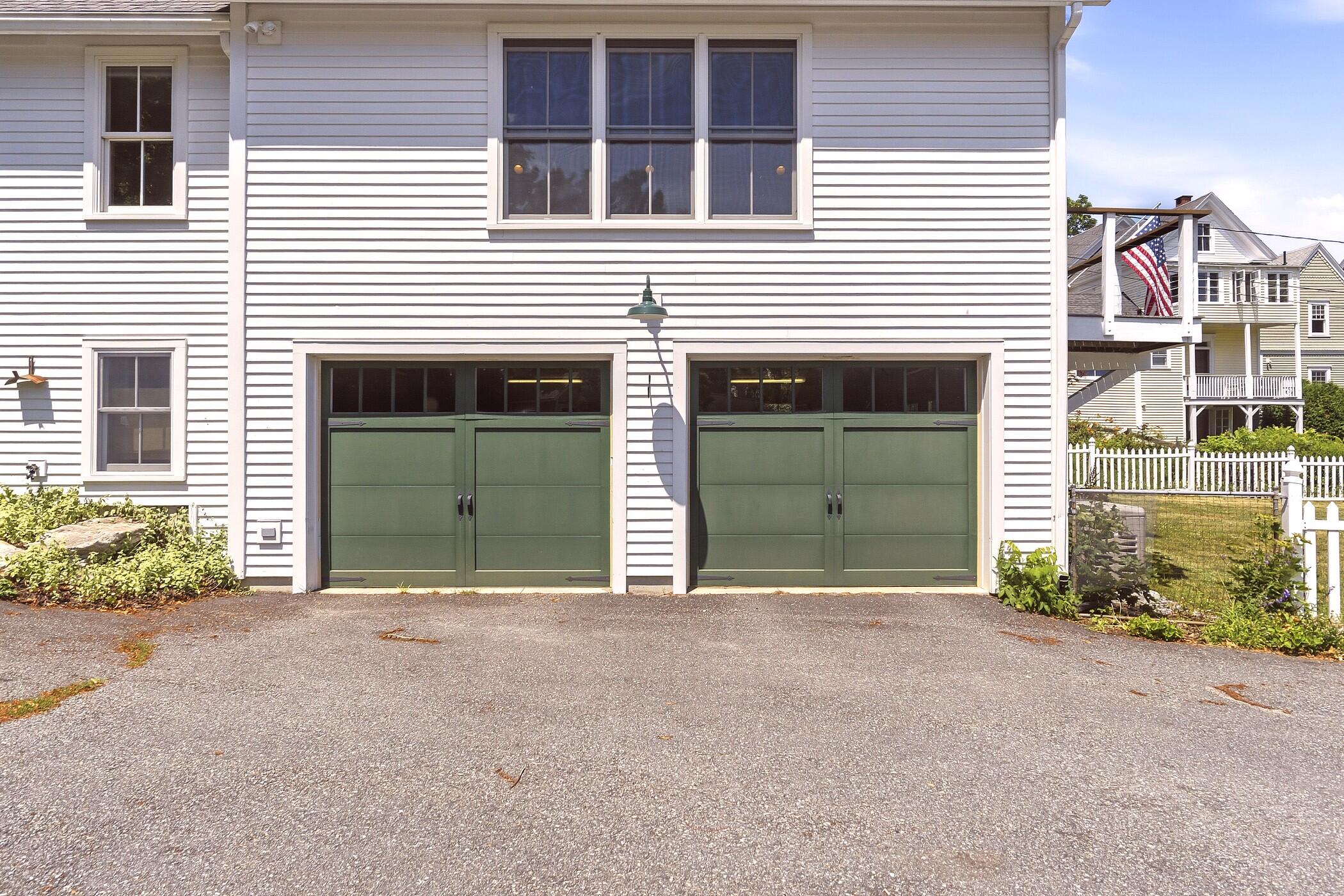 300 Front Street Property Photo 38
