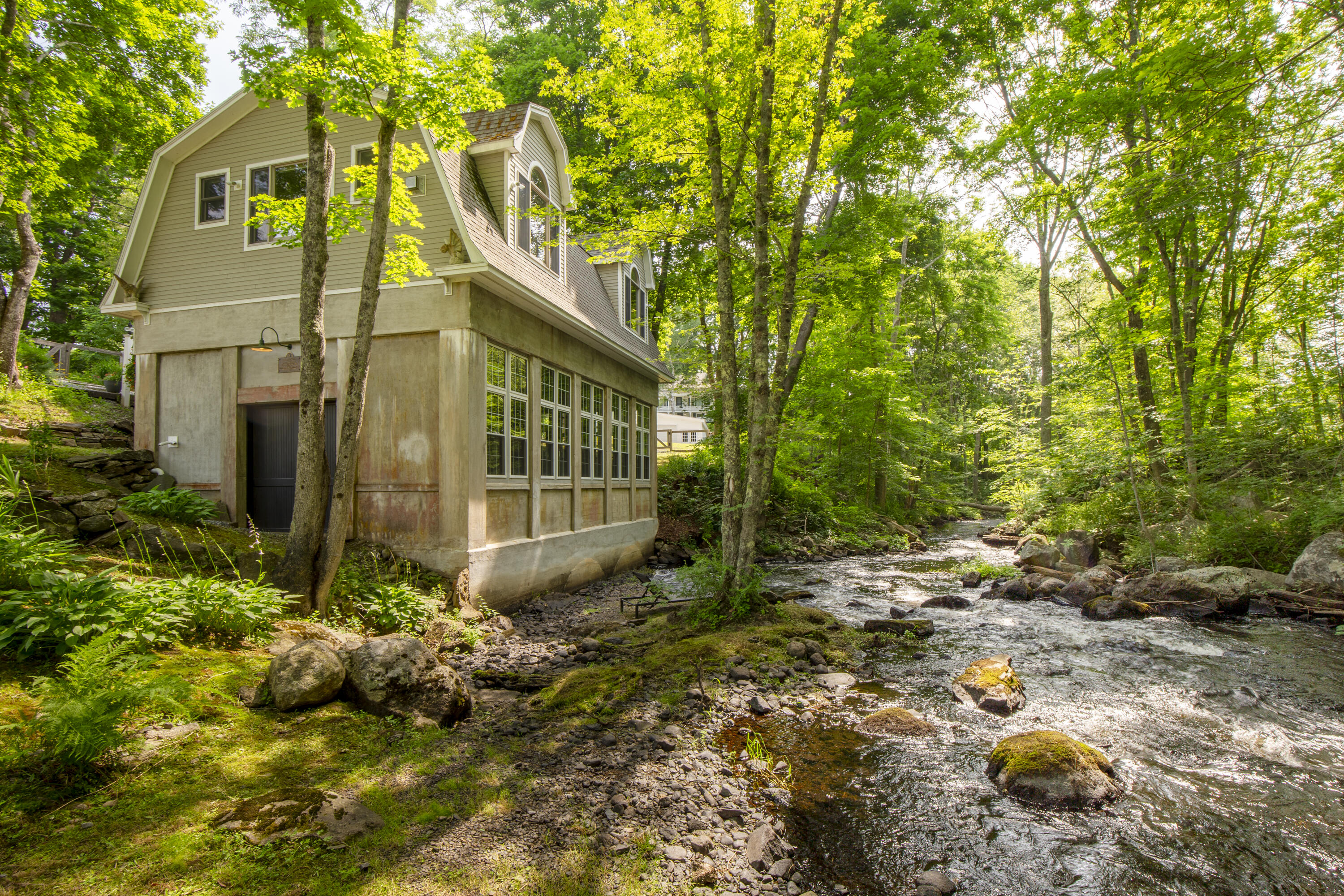 13 Upper Round Pond Road Property Photo 1
