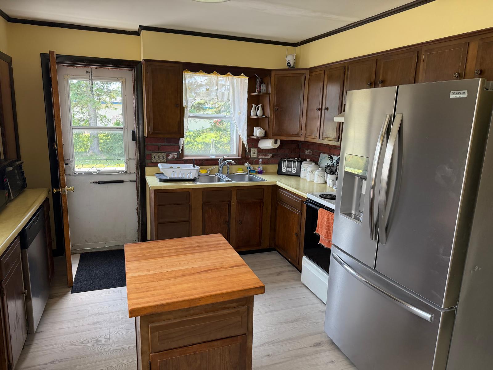 10 Macarthur Avenue Property Photo 7