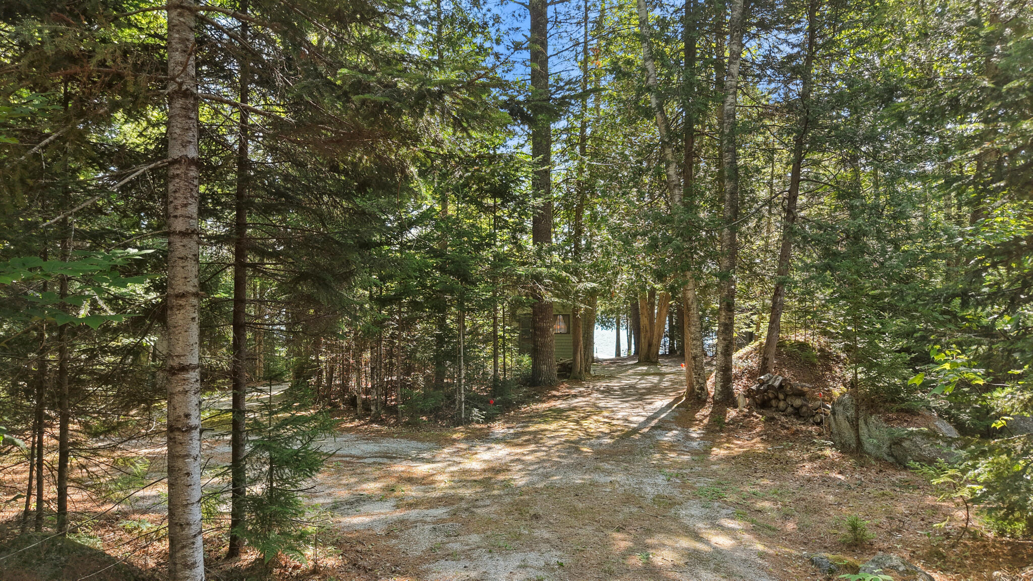 3 Ring Point Property Photo 34