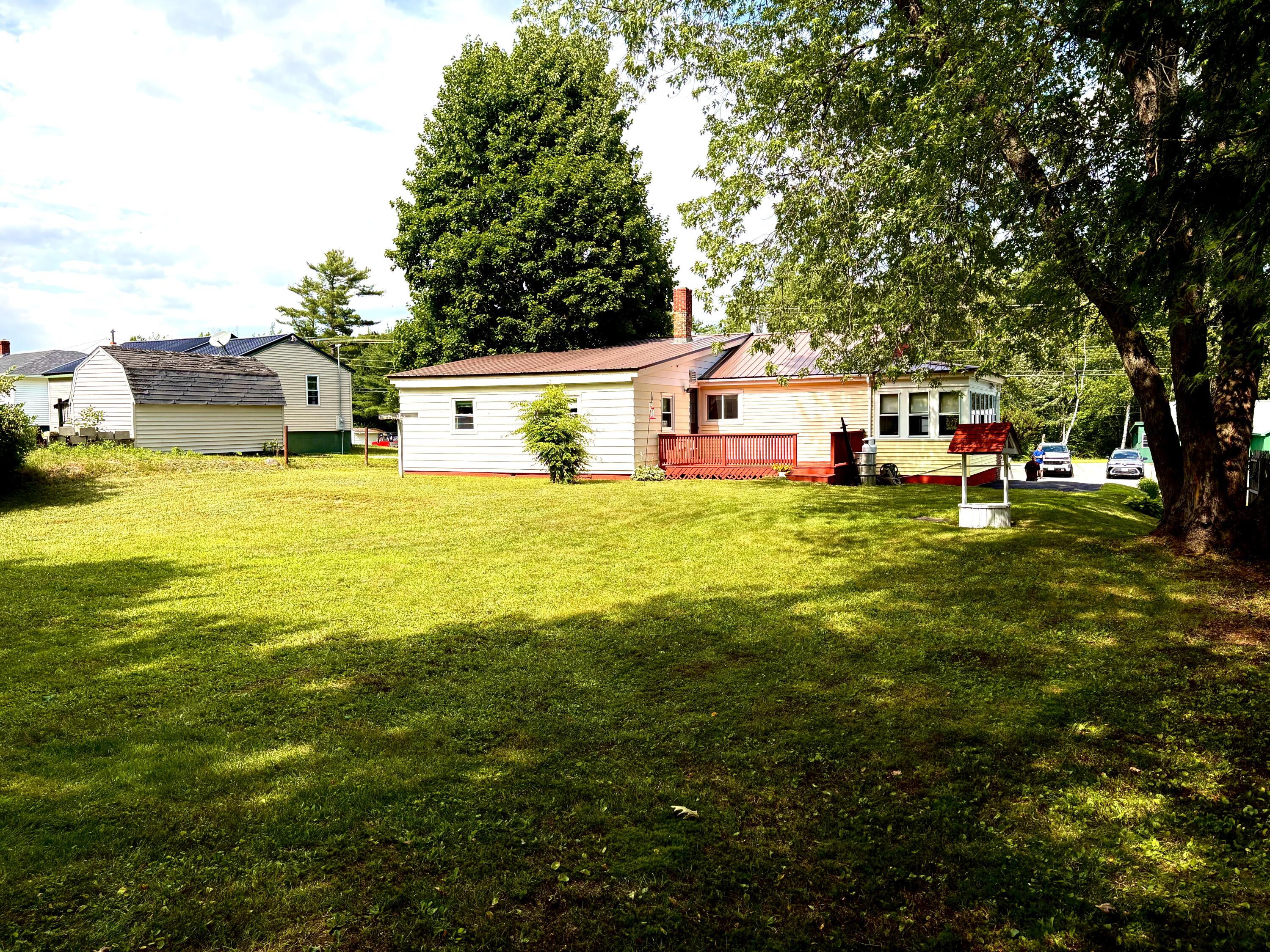 244 Bates Street Property Photo 6