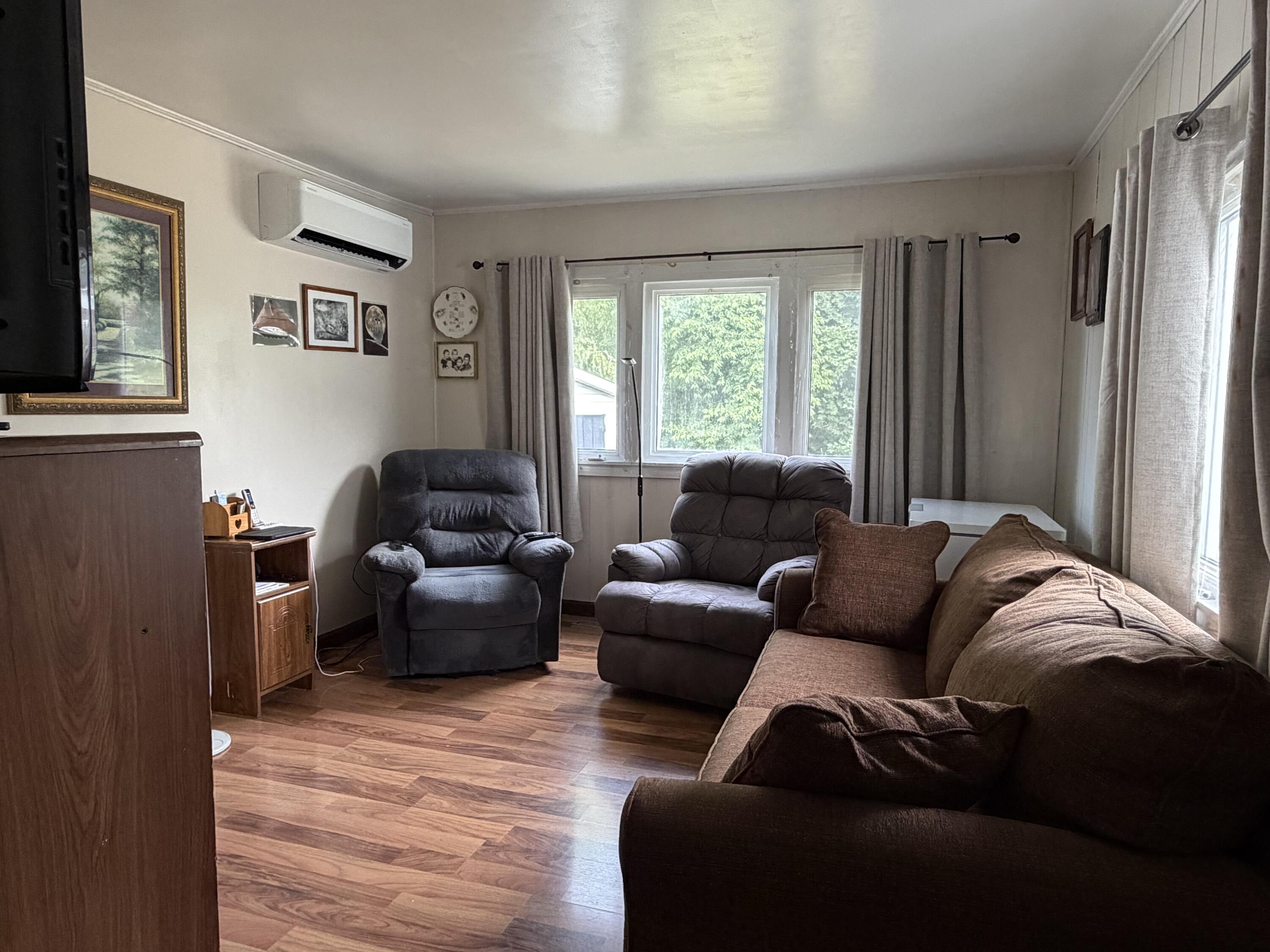 544 Riverview Street Property Photo 16