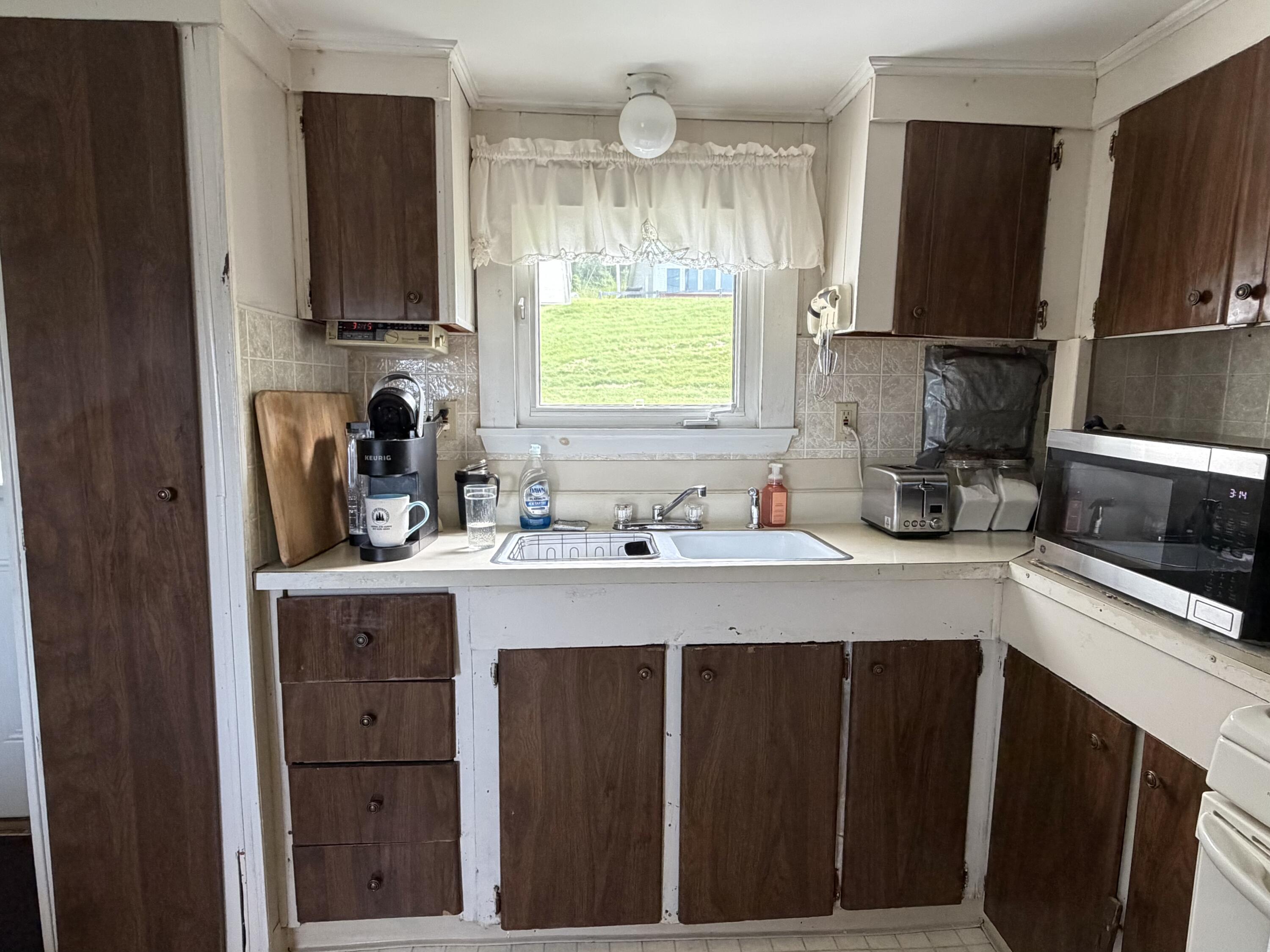 544 Riverview Street Property Photo 22