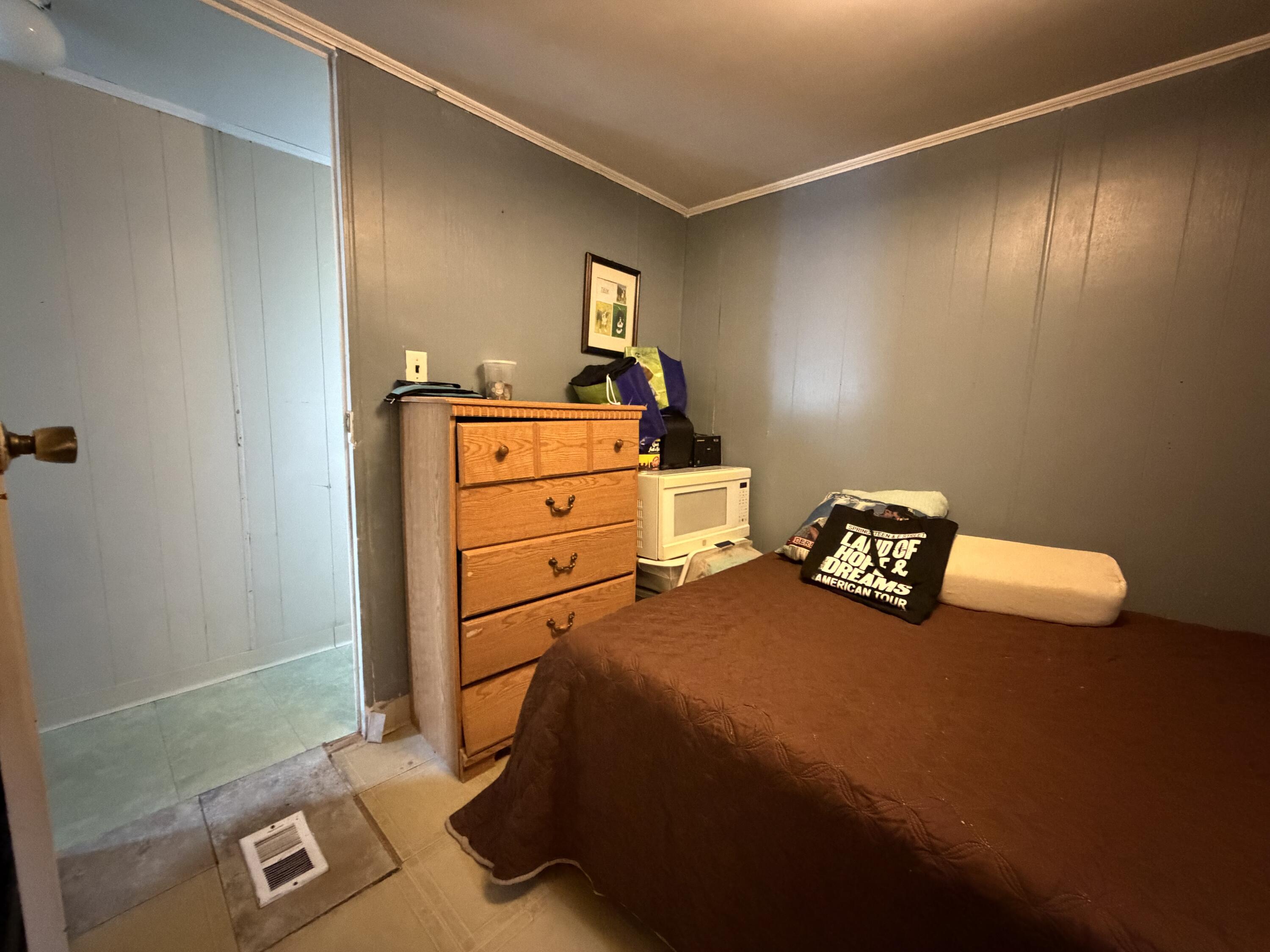 544 Riverview Street Property Photo 30