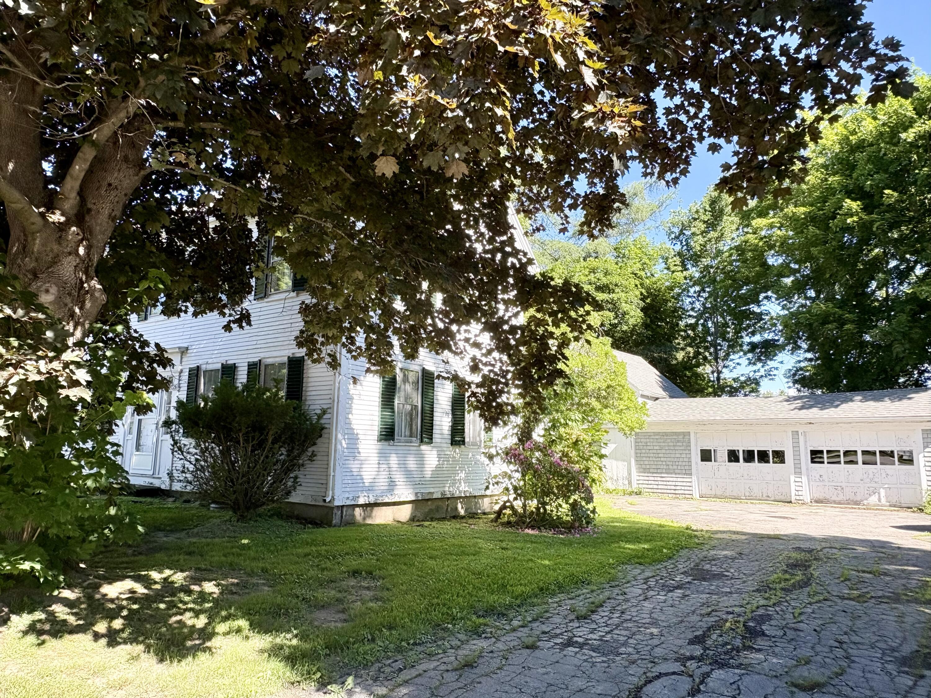 226 Elm Street Property Photo 5