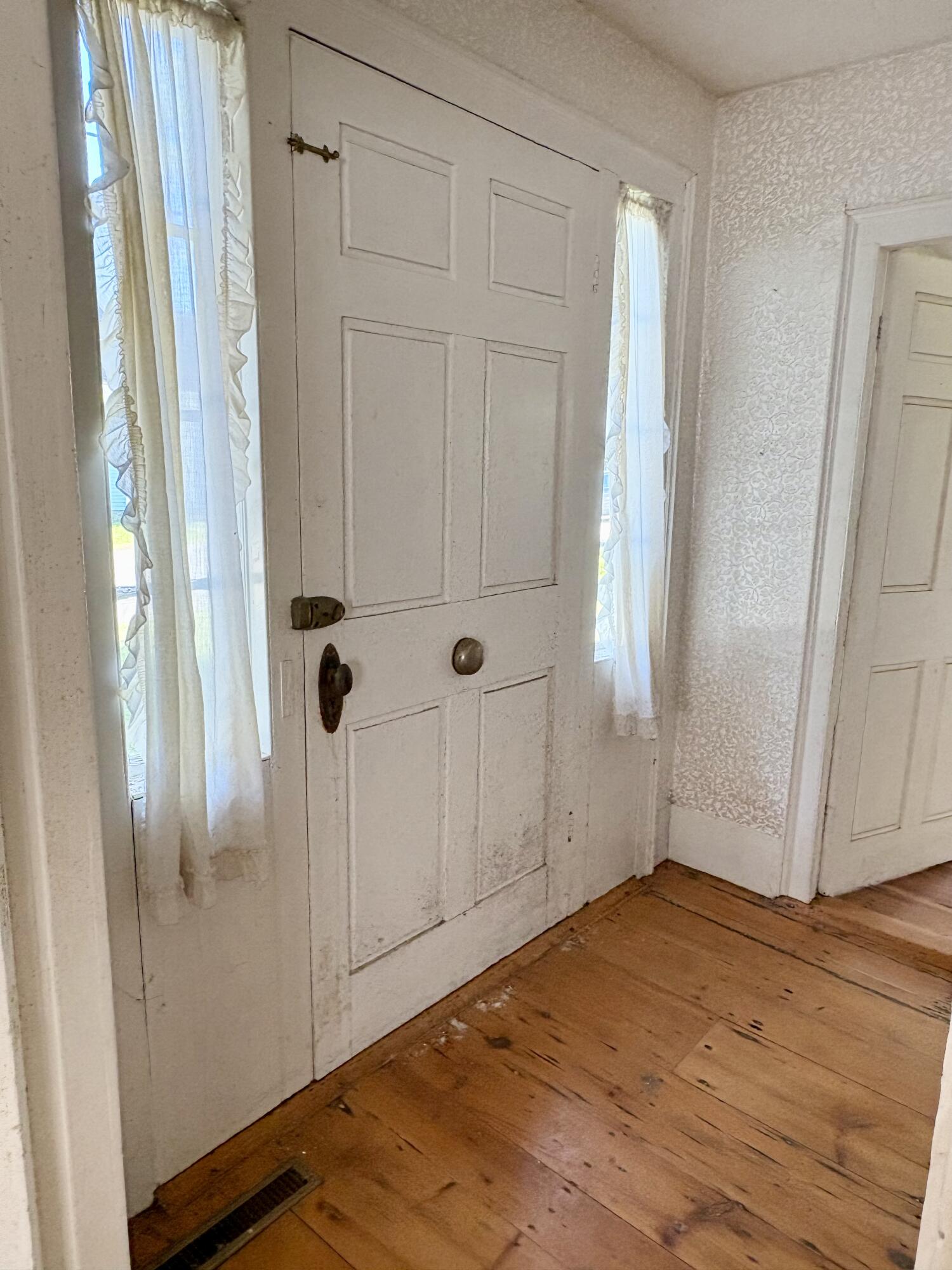 226 Elm Street Property Photo 10
