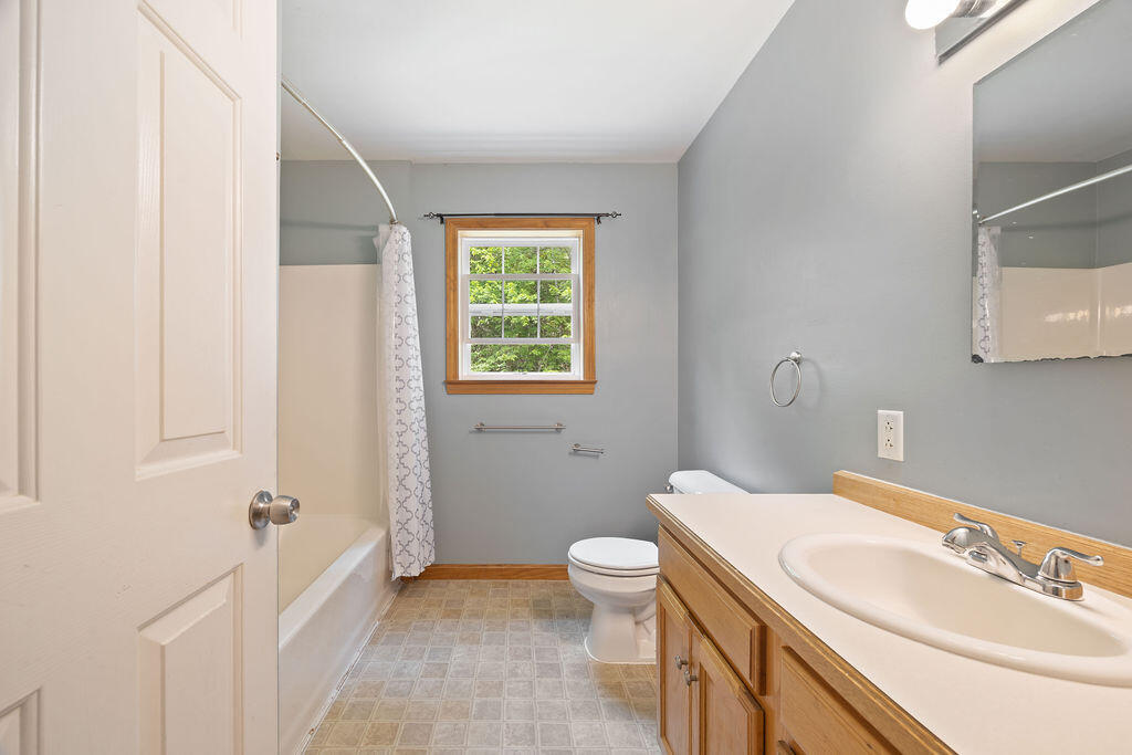39 Jades Way Property Photo 14