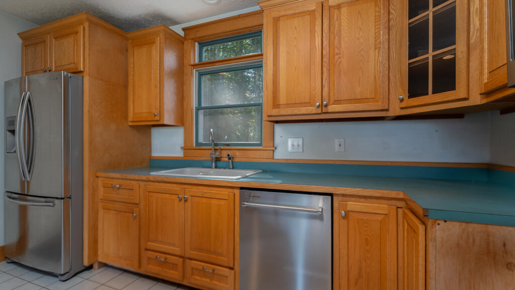 473 Bay Road Property Photo 6