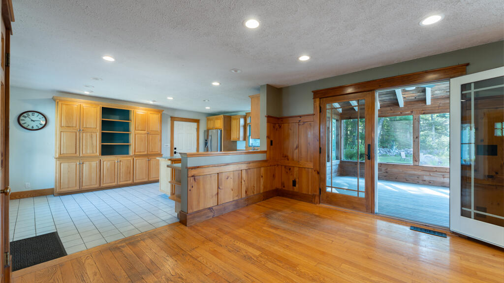 473 Bay Road Property Photo 10