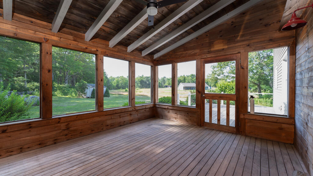 473 Bay Road Property Photo 16