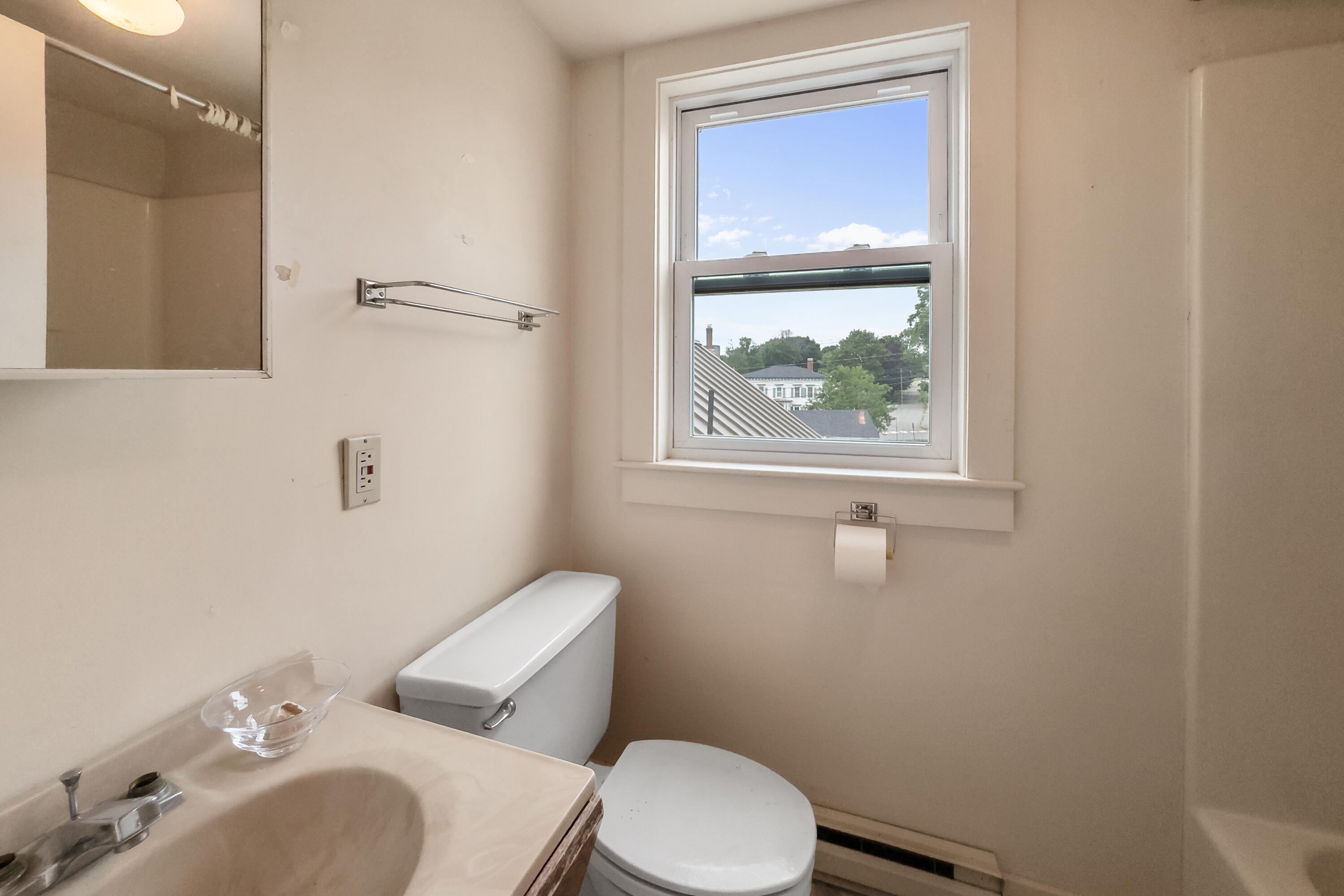 28 Pleasant Street Property Photo 40