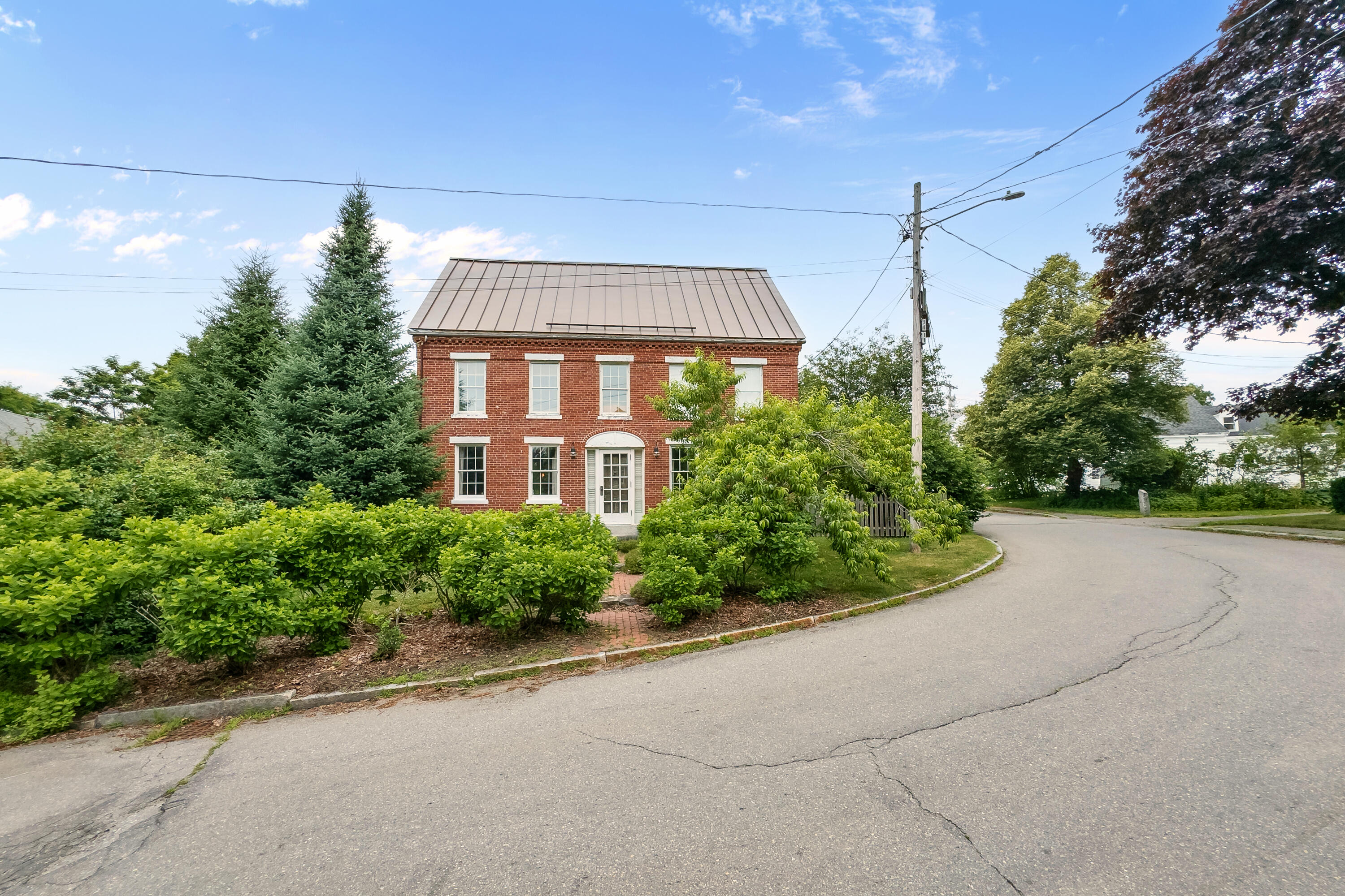 28 Pleasant Street Property Photo 45