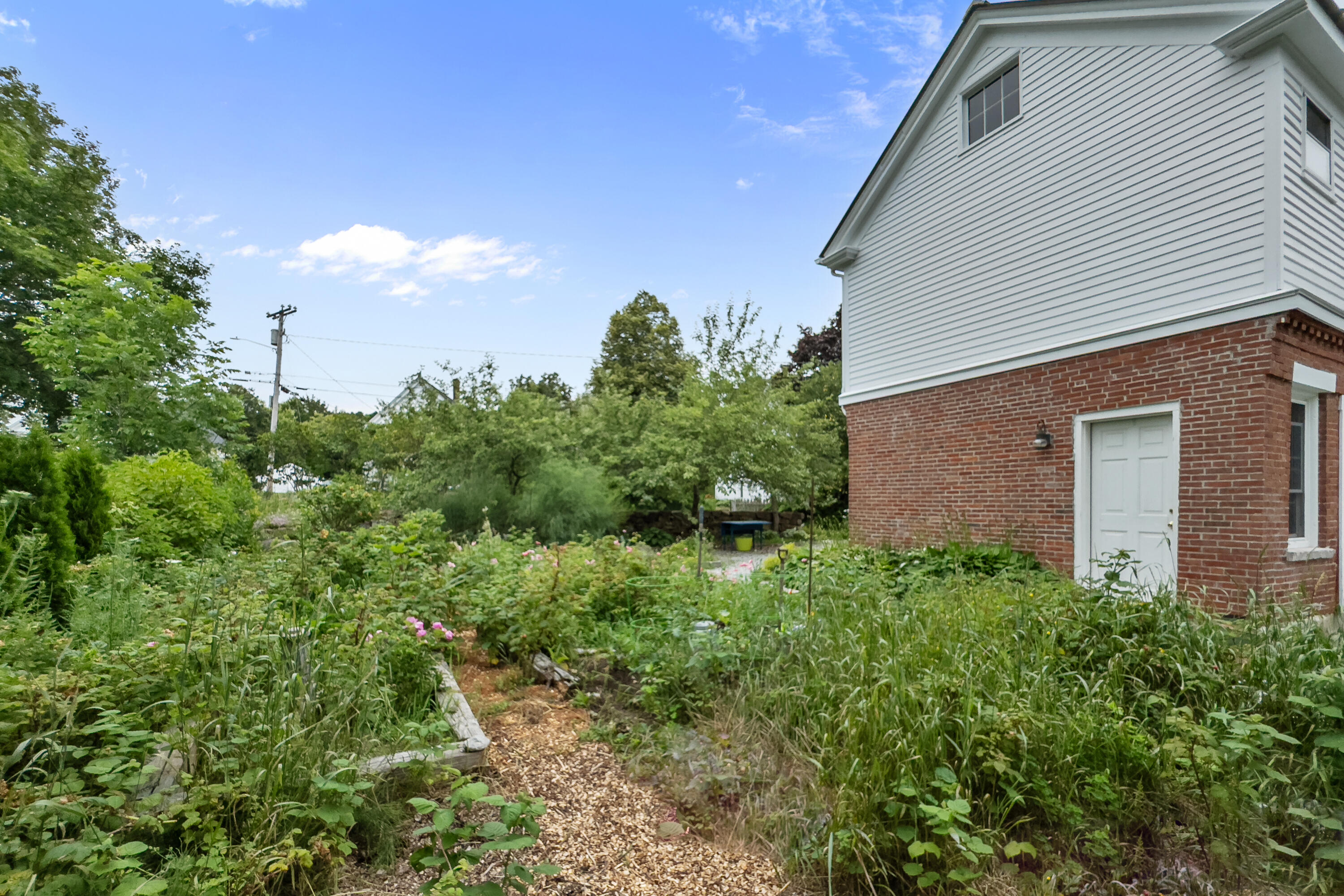 28 Pleasant Street Property Photo 53