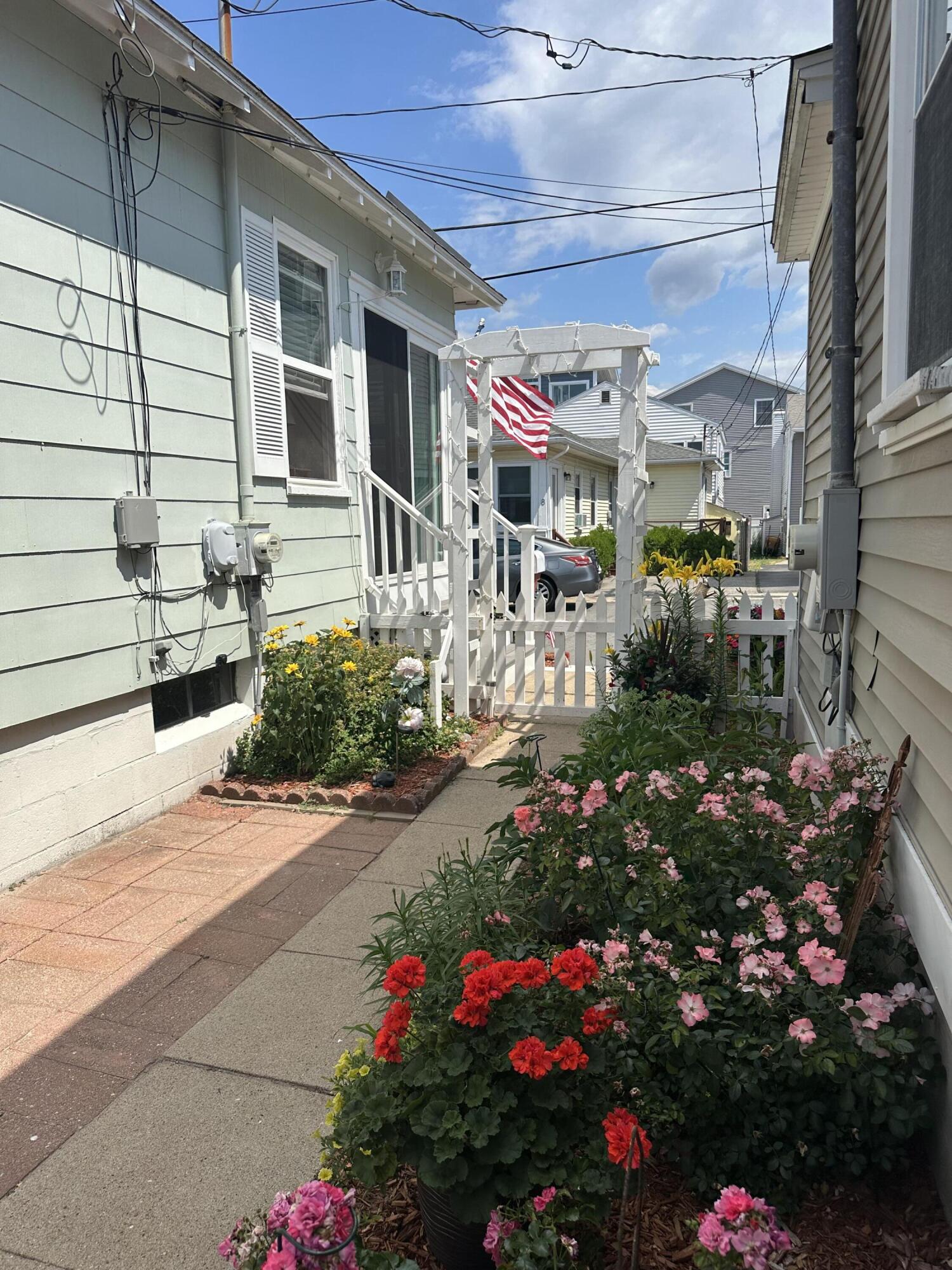 7 Roussin Street Property Photo 4