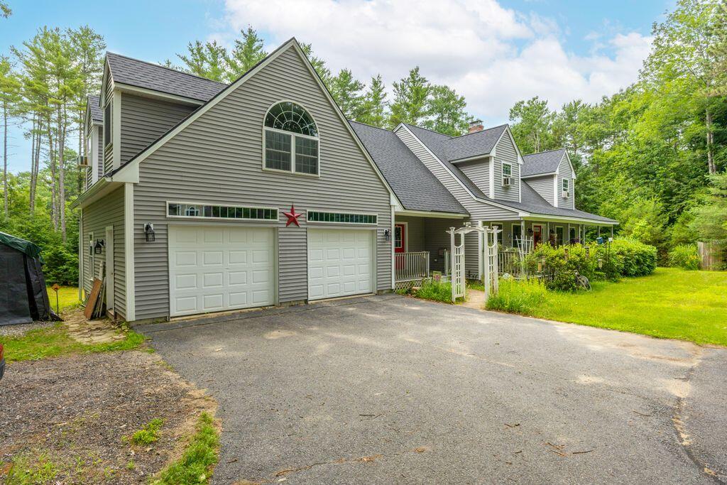 22 Davis Road Property Photo 2