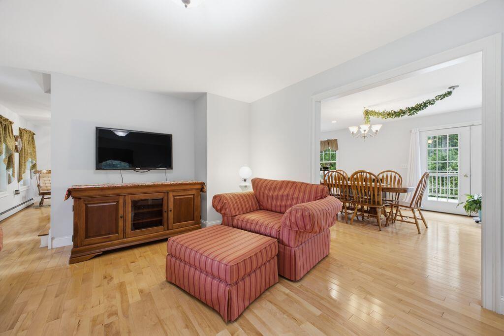 22 Davis Road Property Photo 4