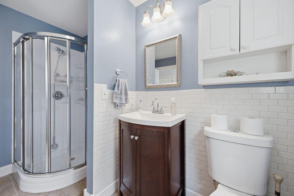 22 Davis Road Property Photo 19