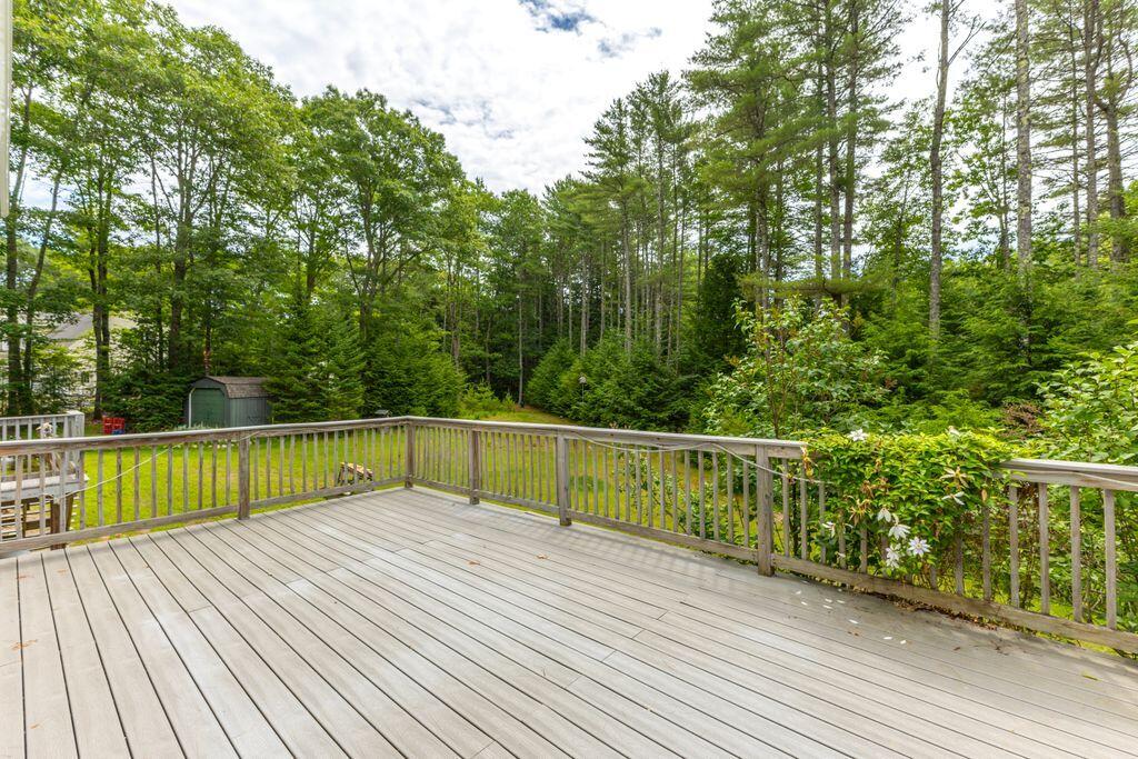 22 Davis Road Property Photo 40