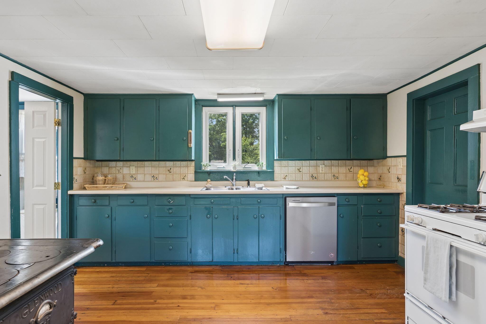 305 Windham Center Road Property Photo 13
