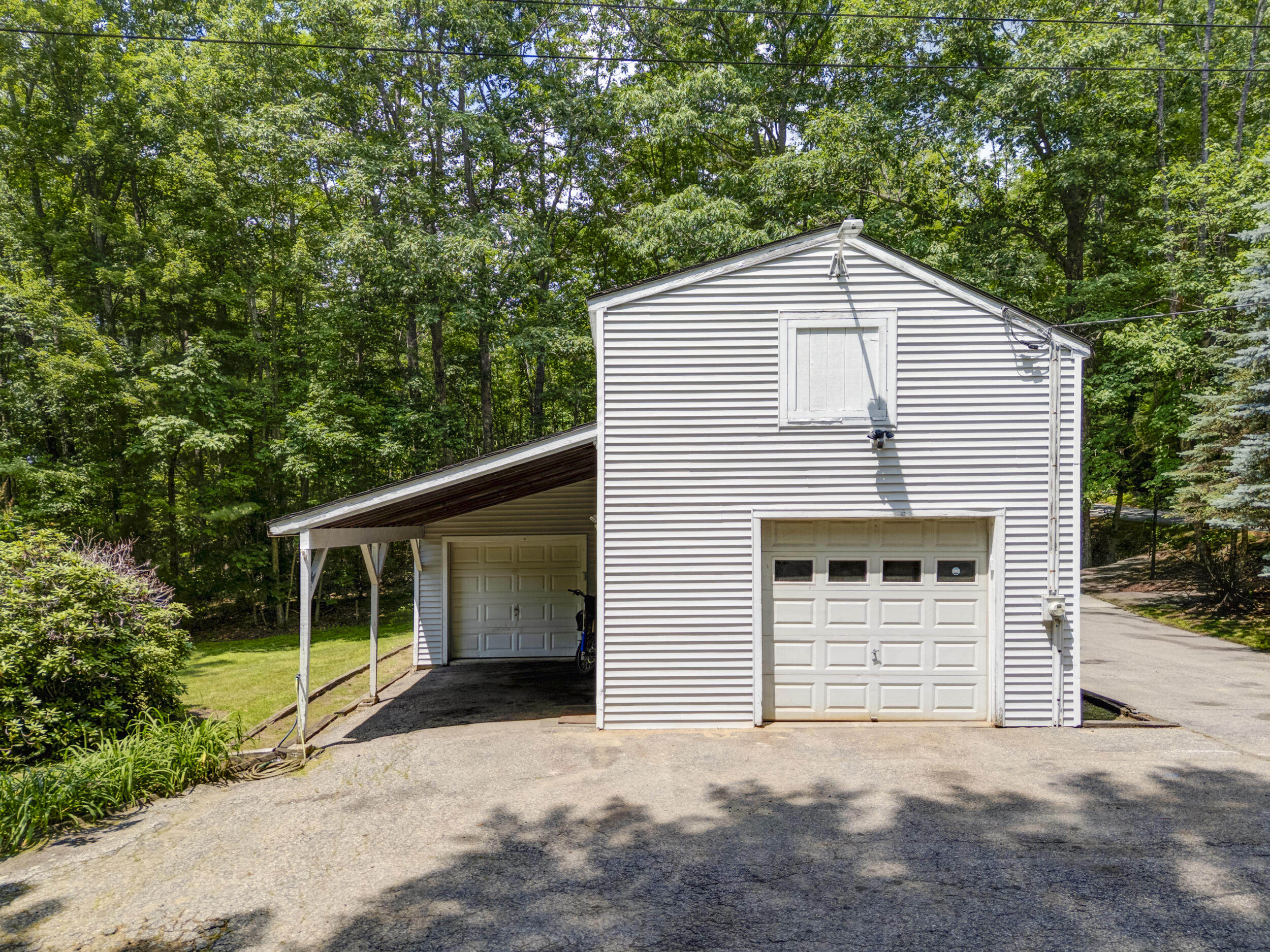340 Back Road Property Photo 10