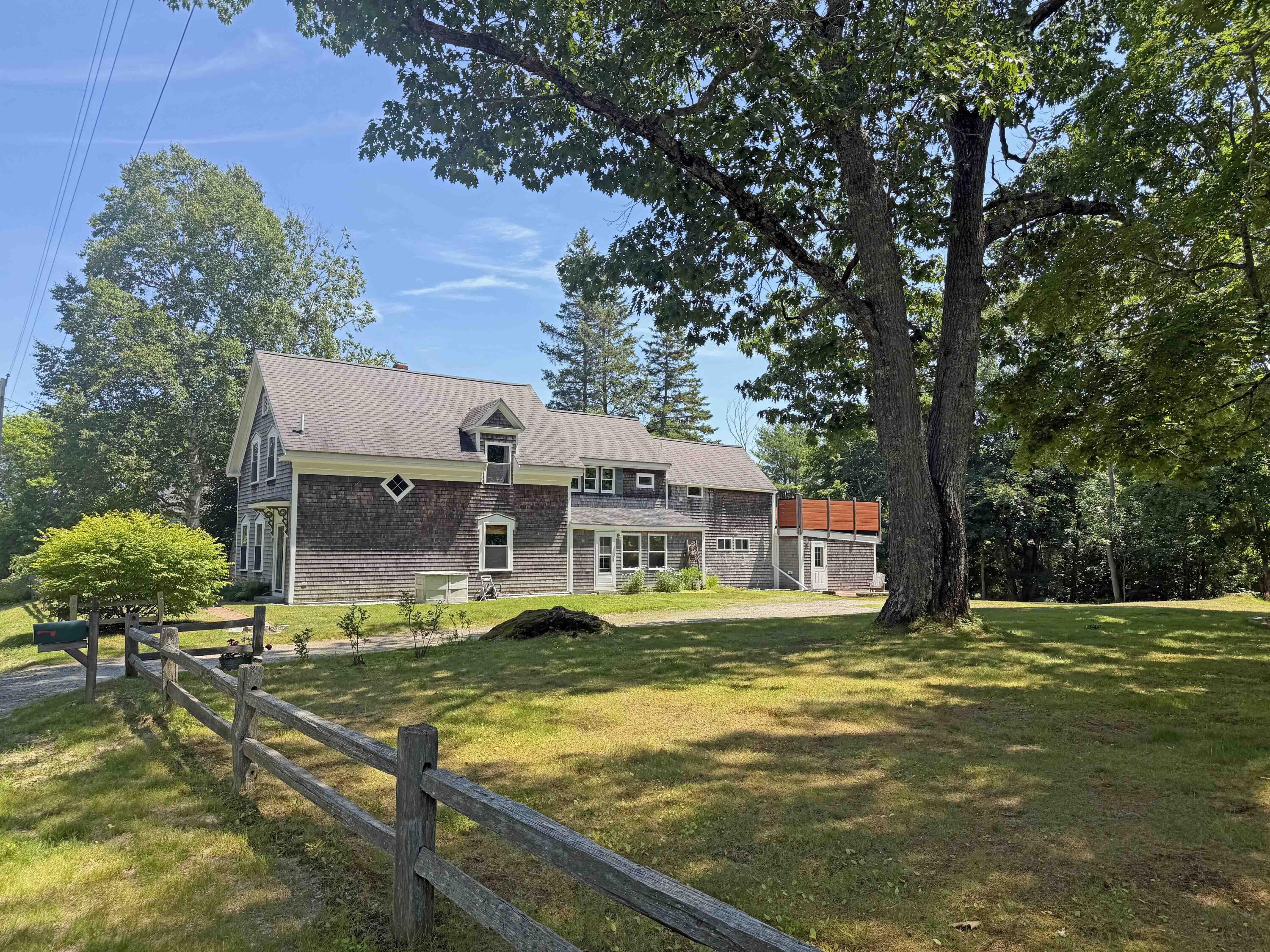 9 Laurel Street Property Photo 1