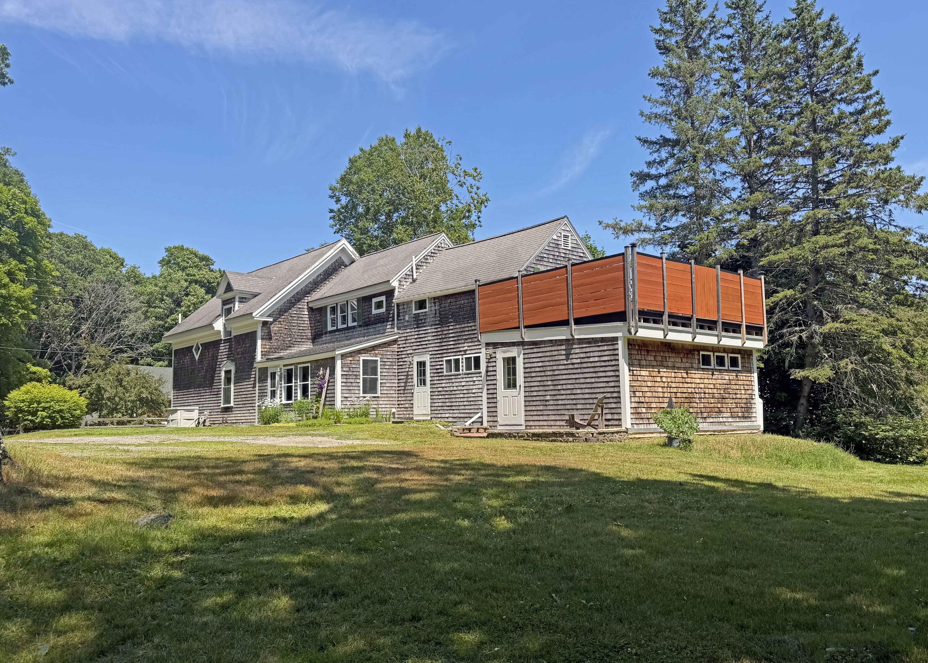 9 Laurel Street Property Photo 2