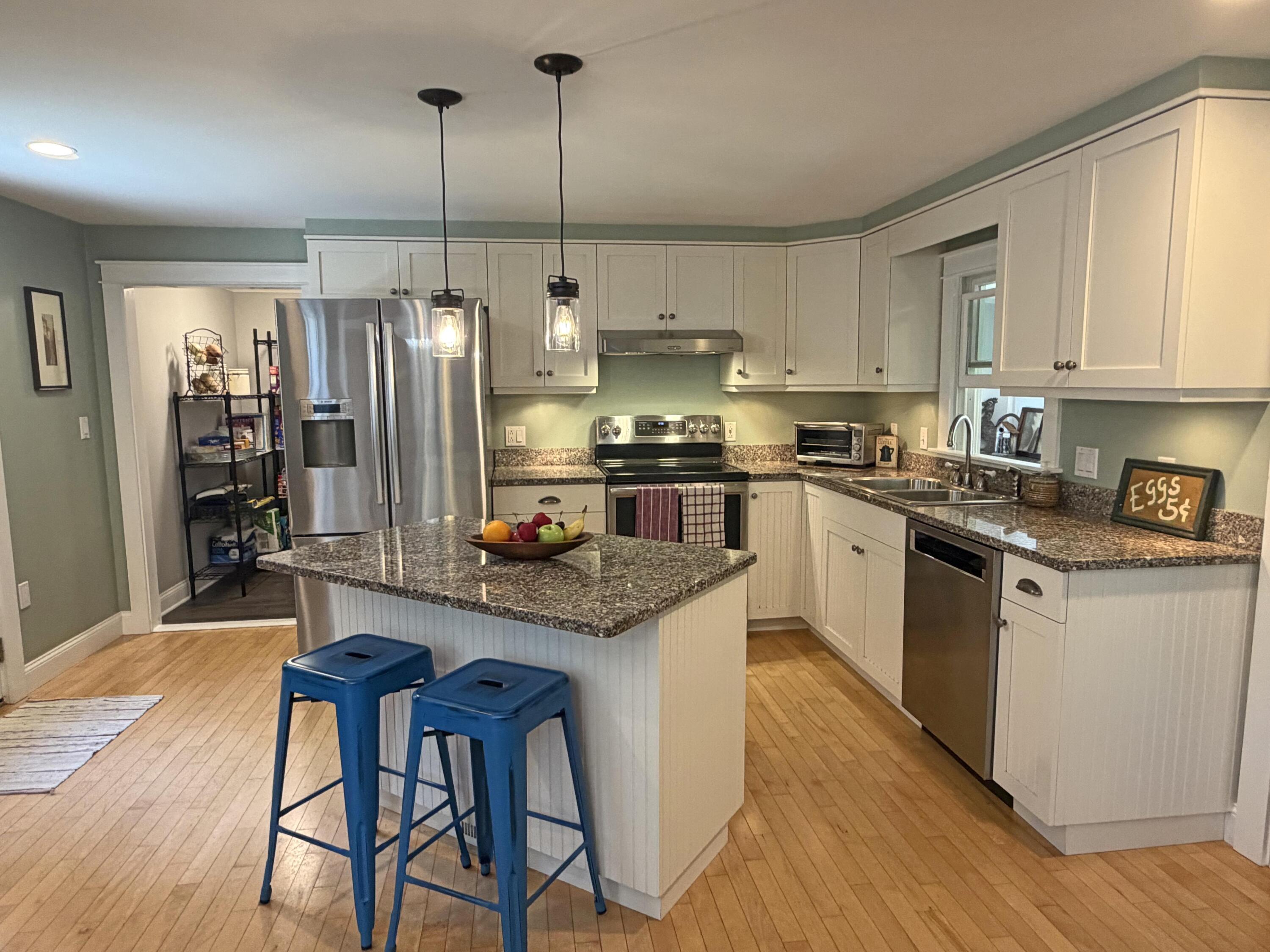 9 Laurel Street Property Photo 9