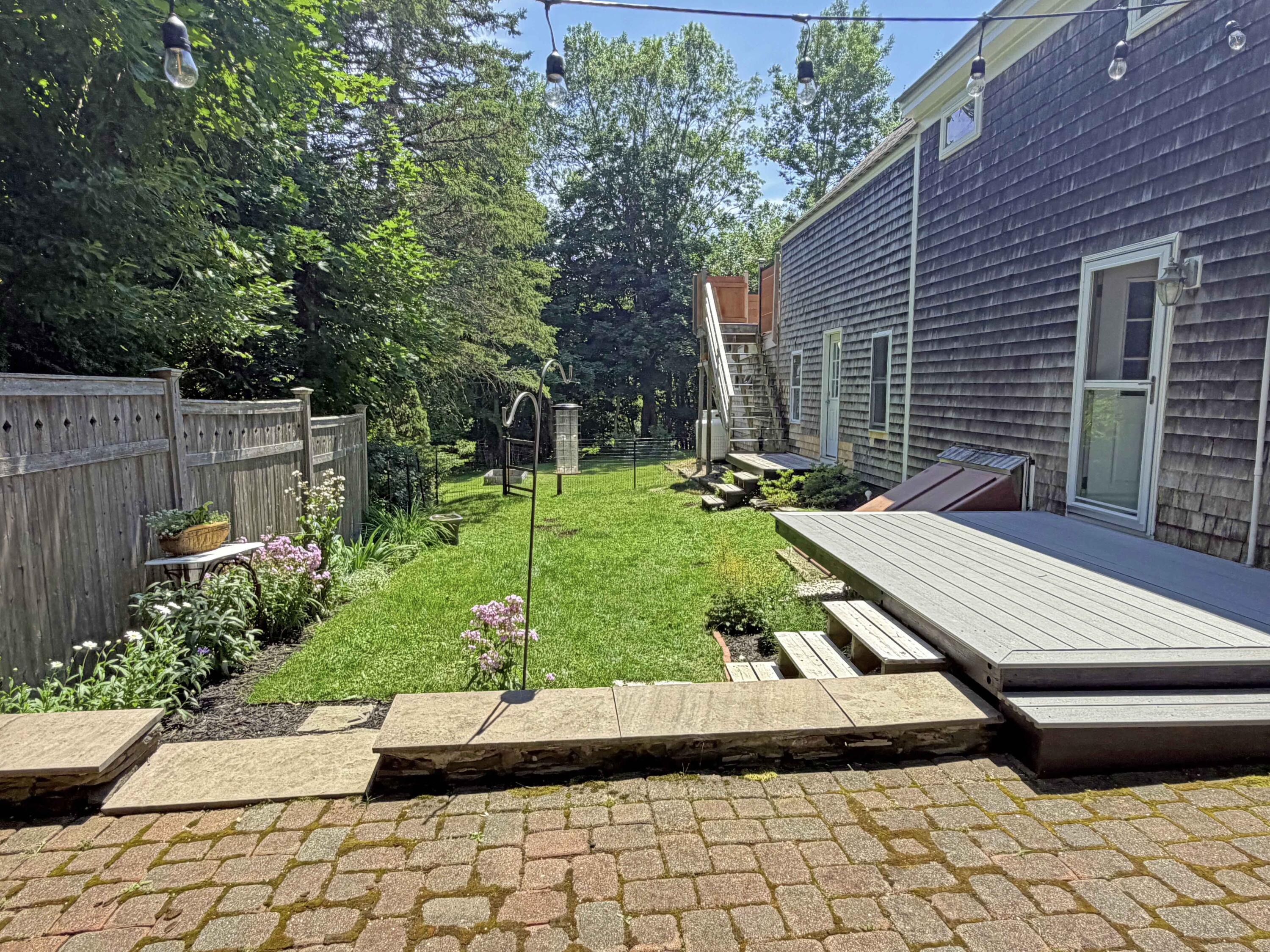 9 Laurel Street Property Photo 55