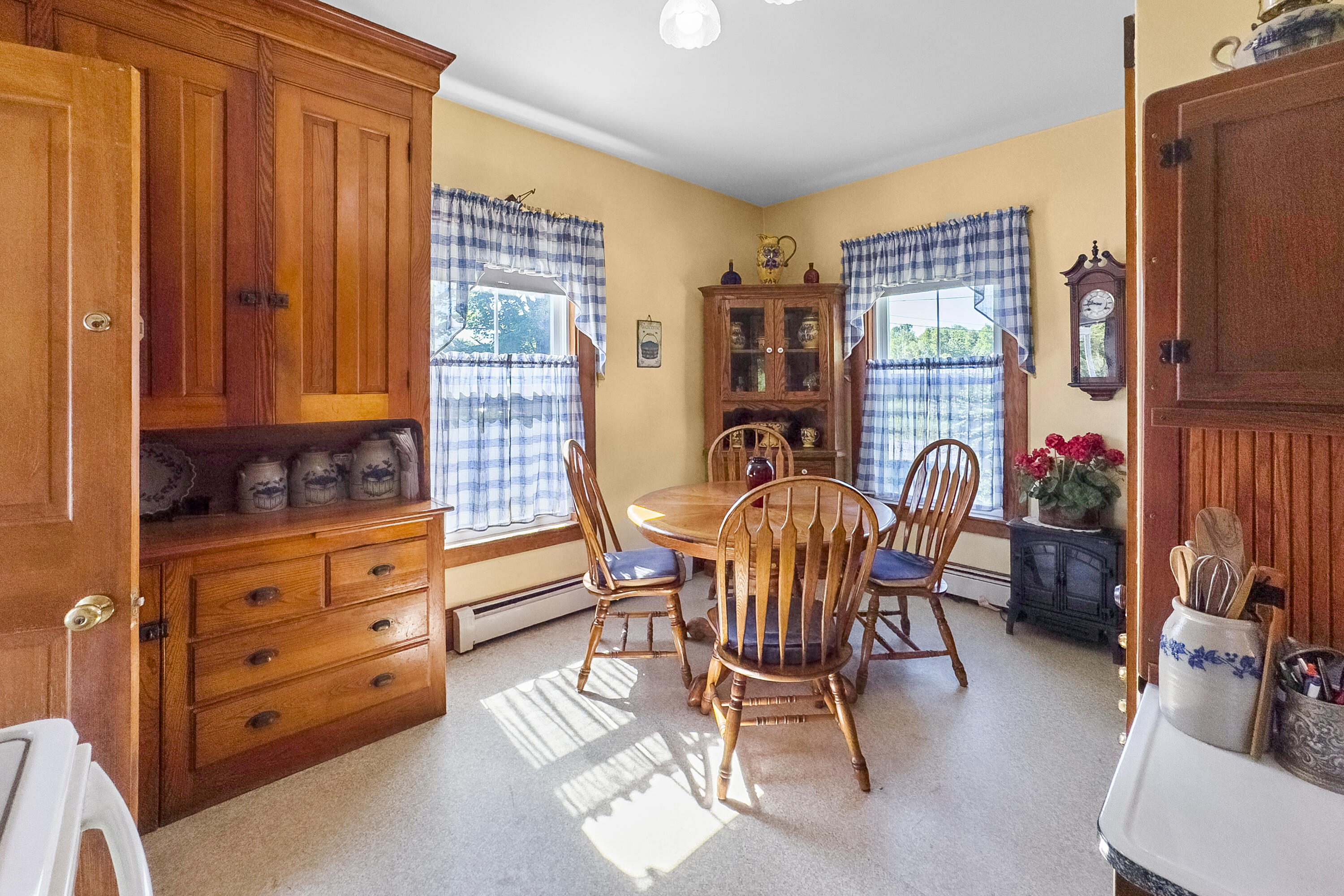 45 Maple Street Property Photo 6
