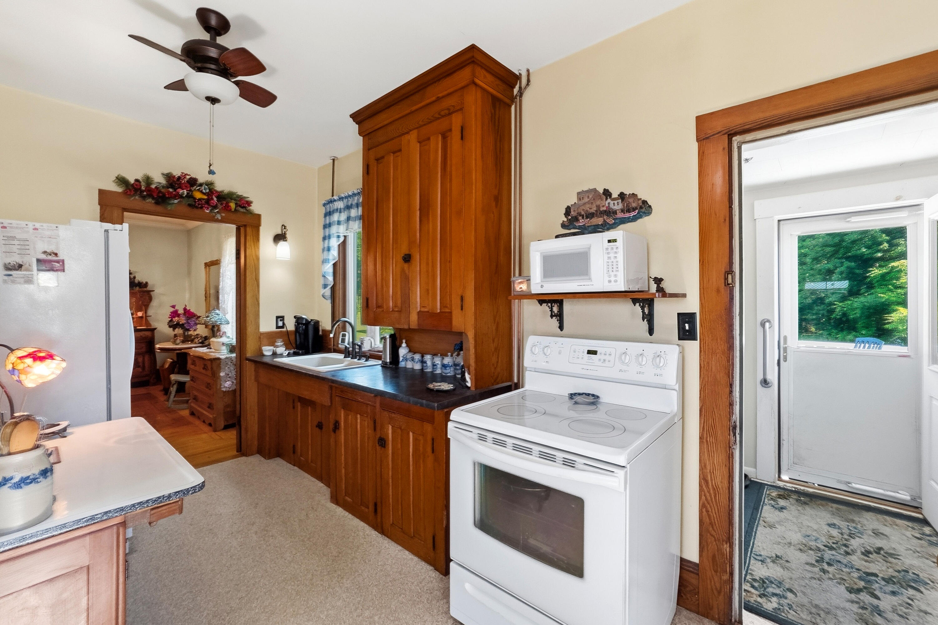 45 Maple Street Property Photo 8
