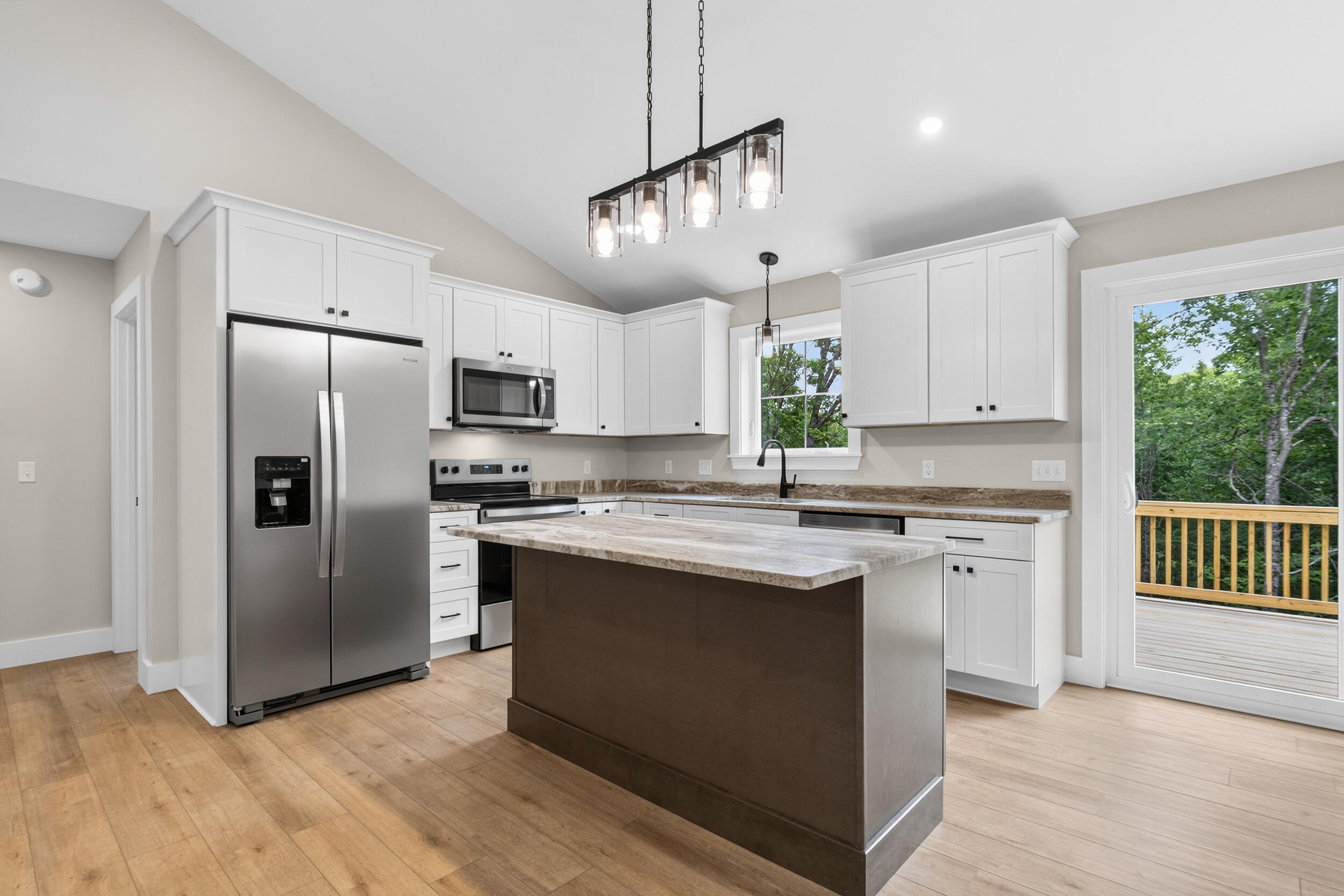 1106 Meadow Road Property Photo 4