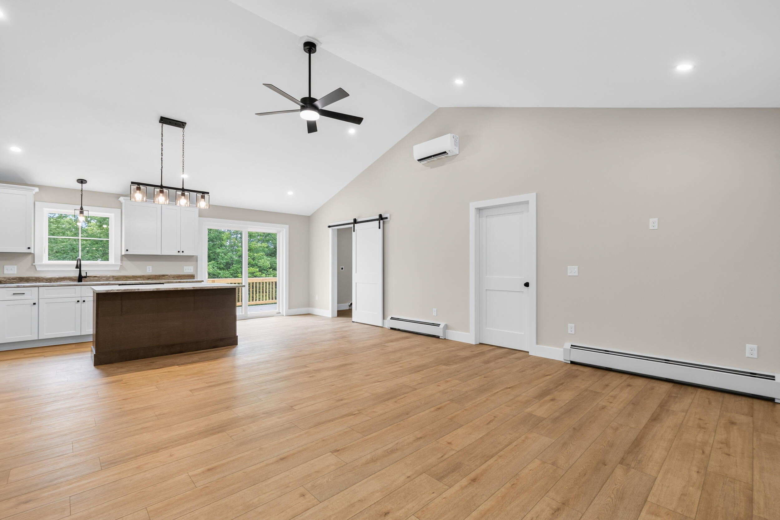 1106 Meadow Road Property Photo 9