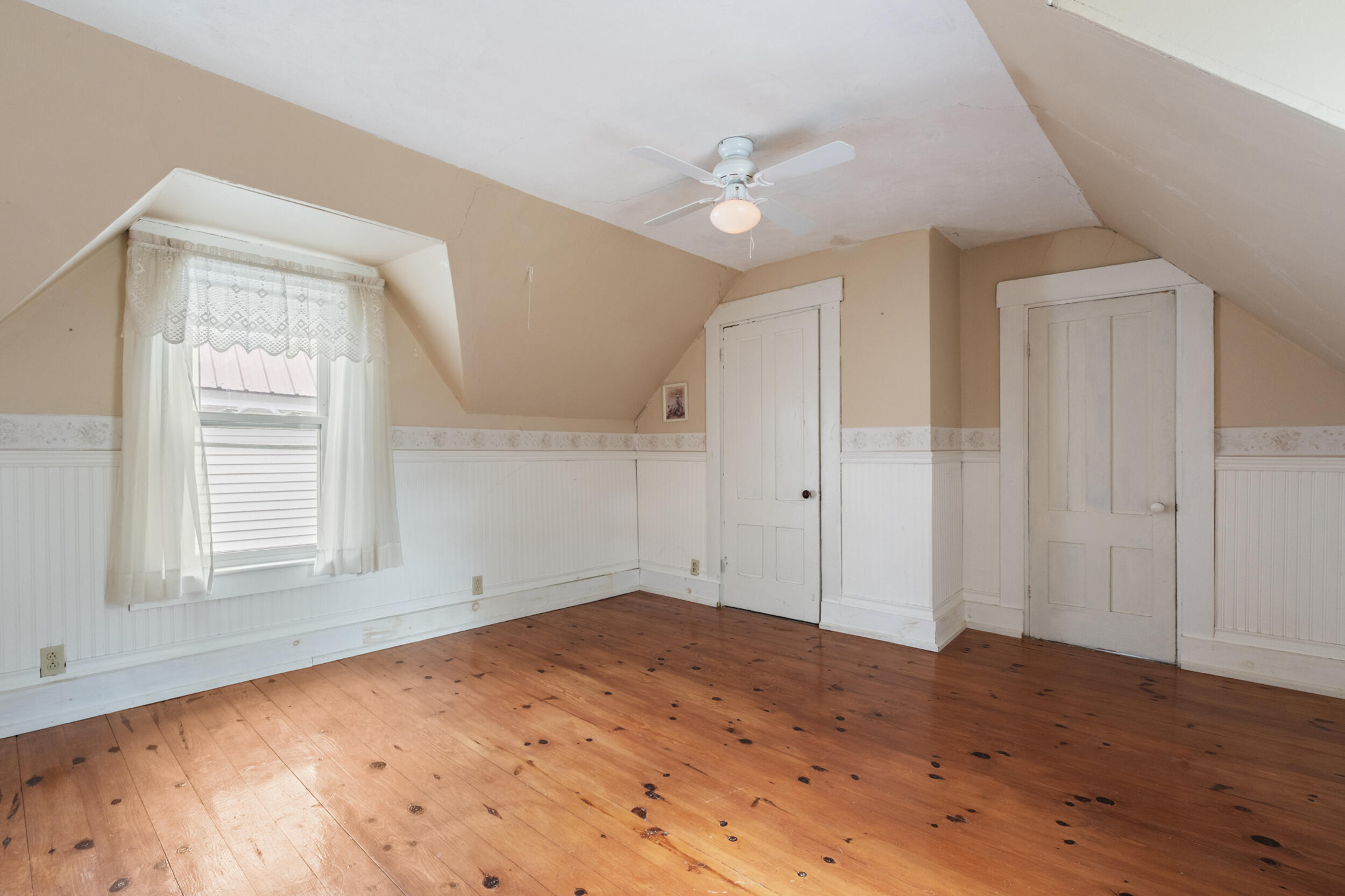 125 Lancey Street Property Photo 38