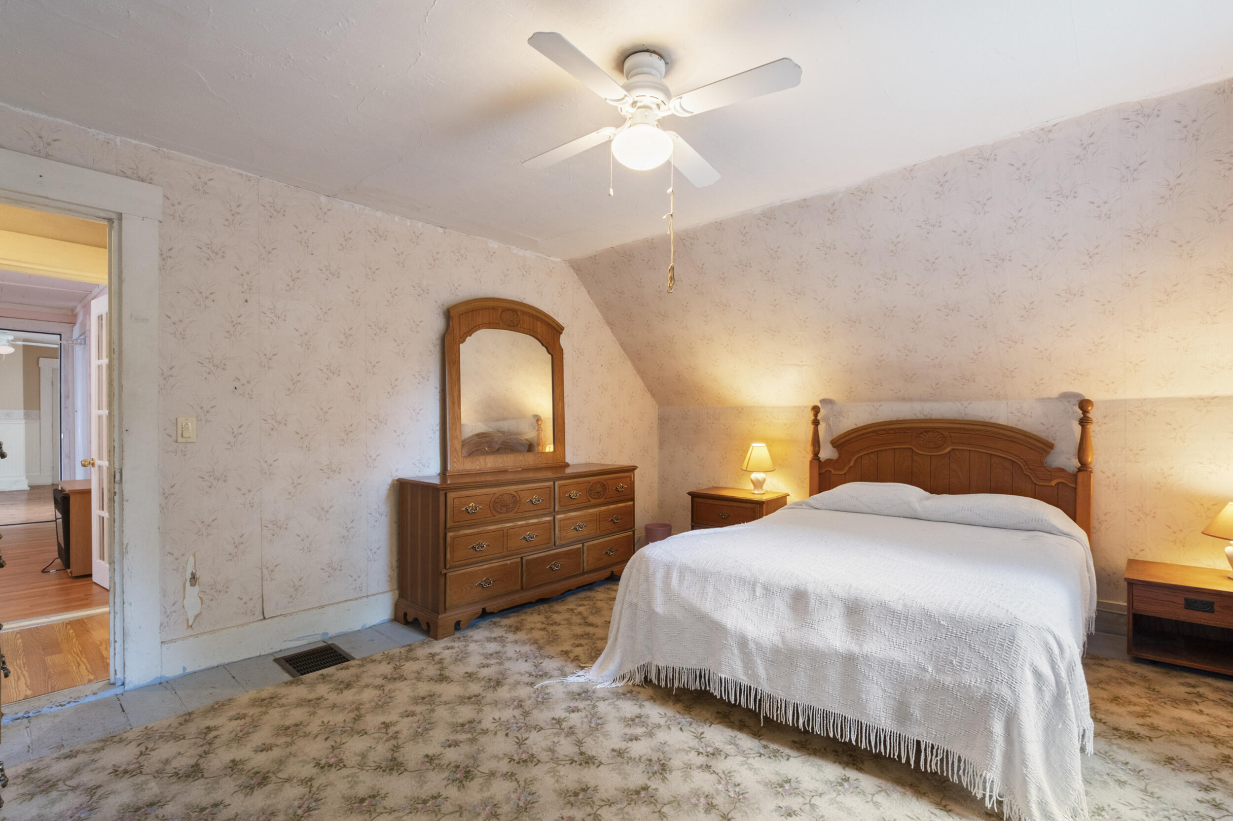 125 Lancey Street Property Photo 41