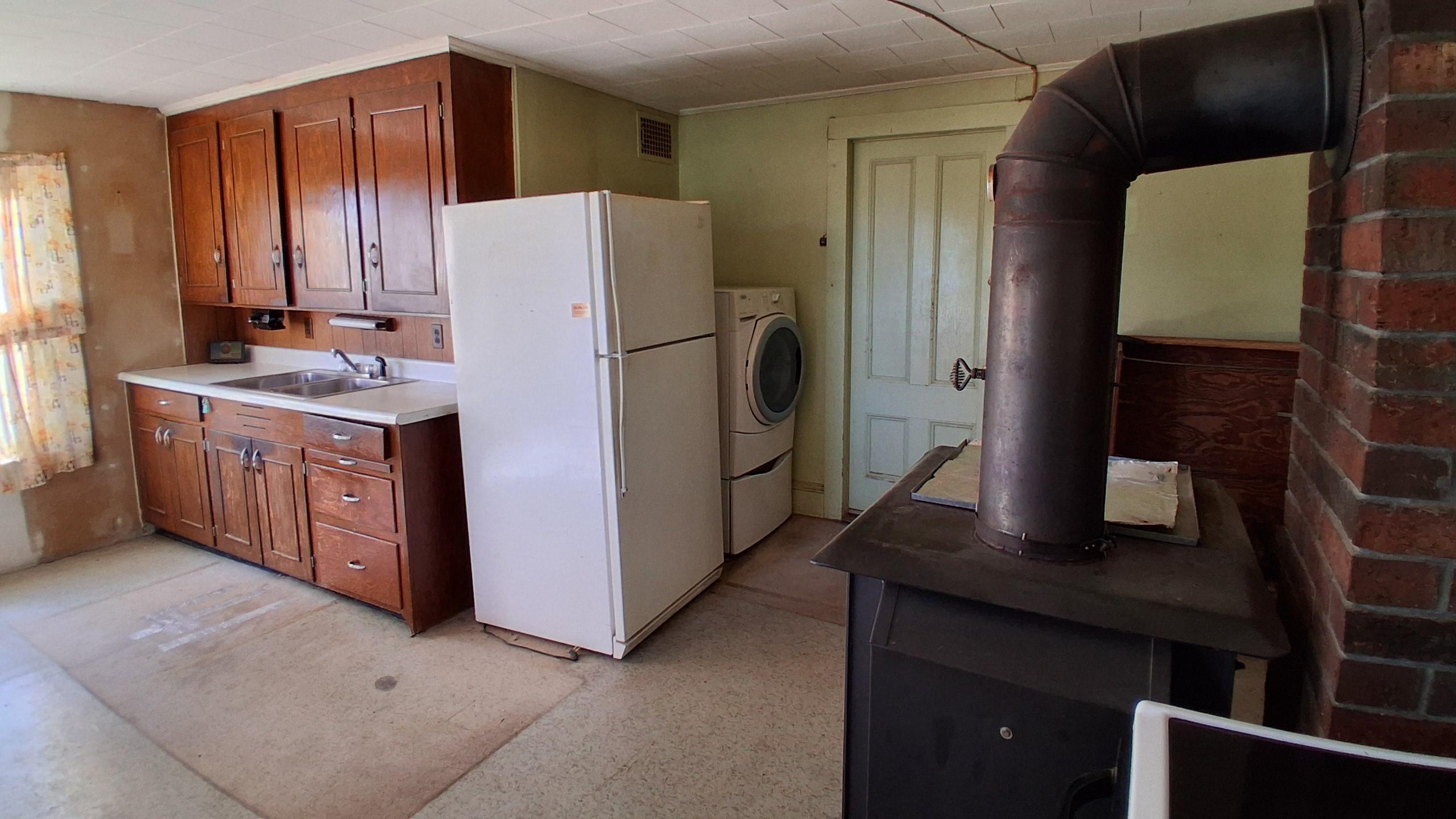 380 Clinton Avenue Property Photo 15