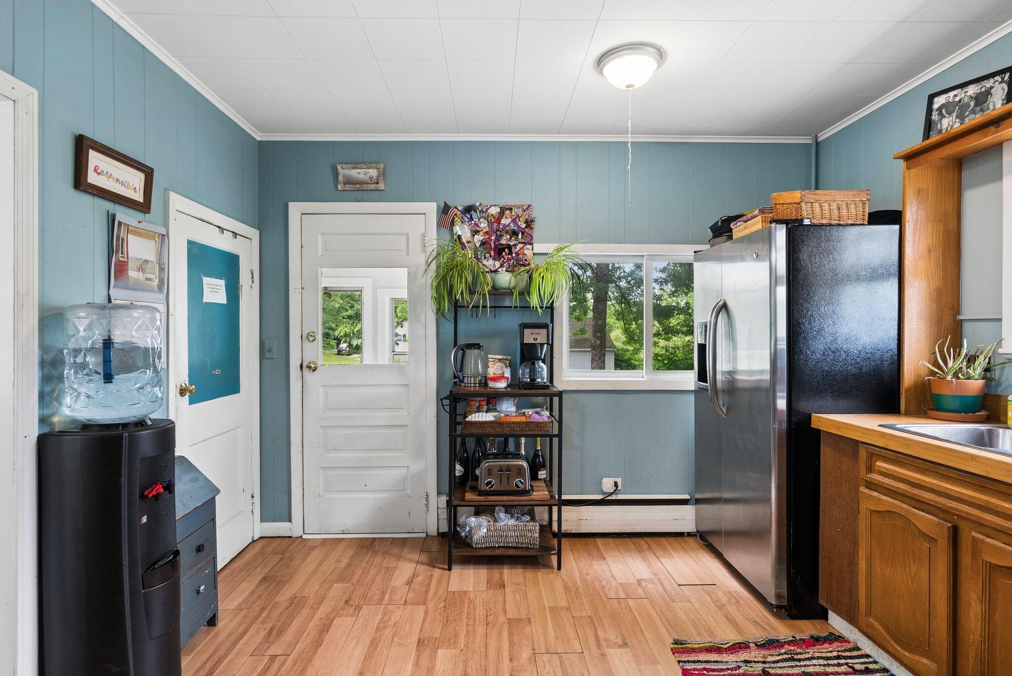 29 State Road Property Photo 18