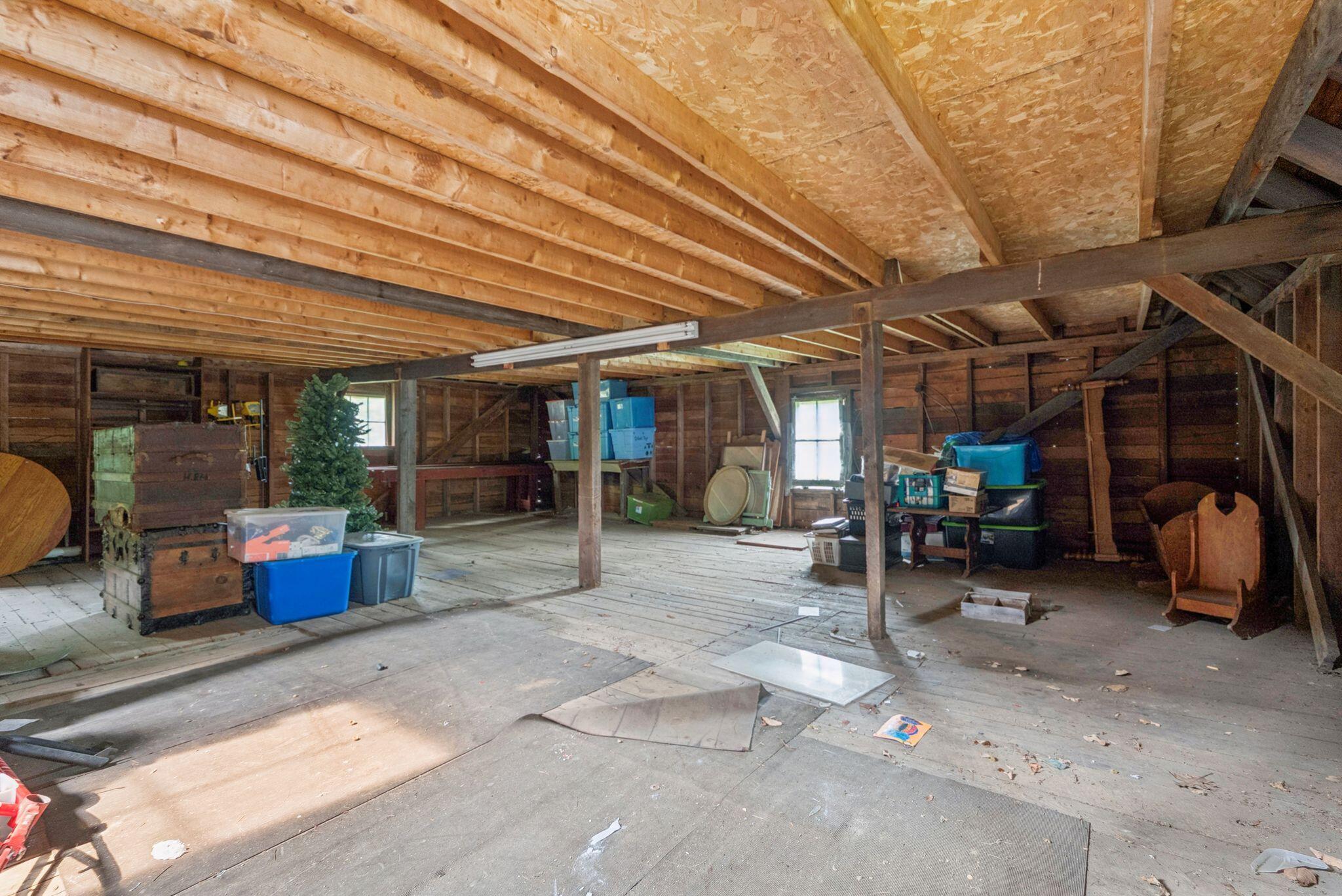 29 State Road Property Photo 34