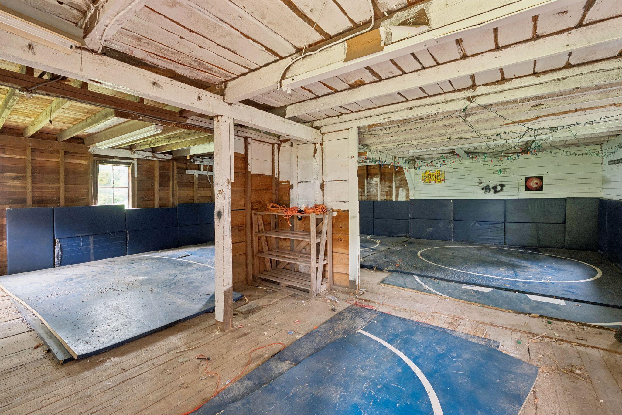 29 State Road Property Photo 35