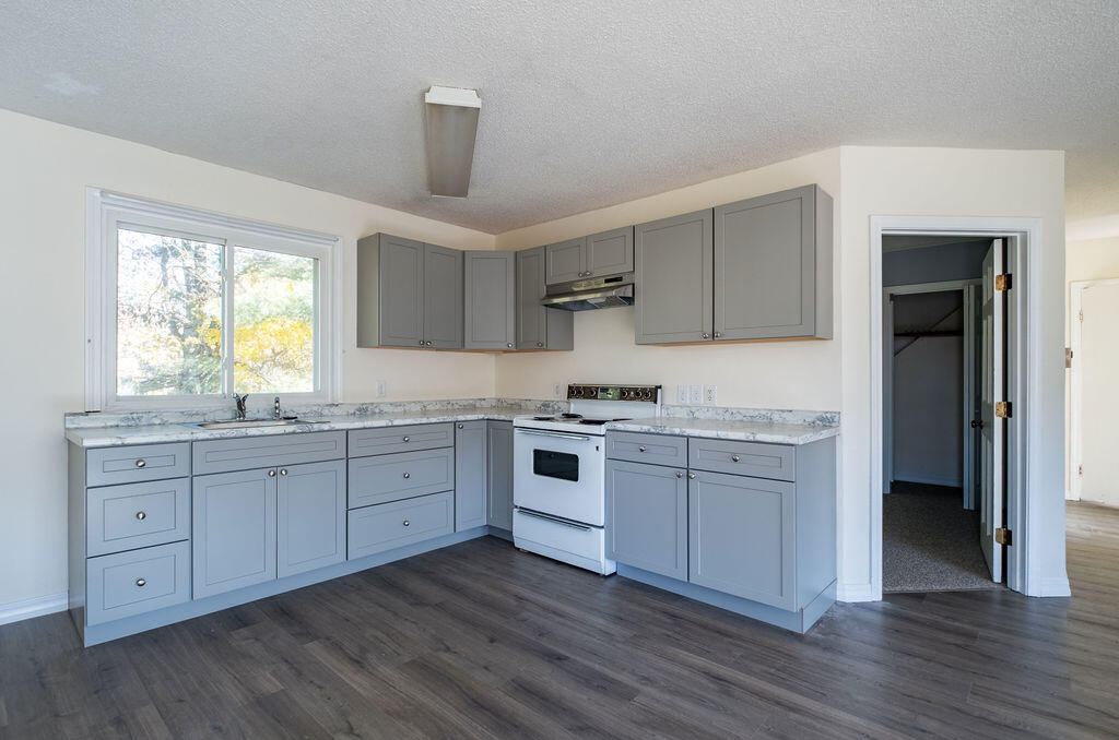 415 Bath Road Property Photo 3