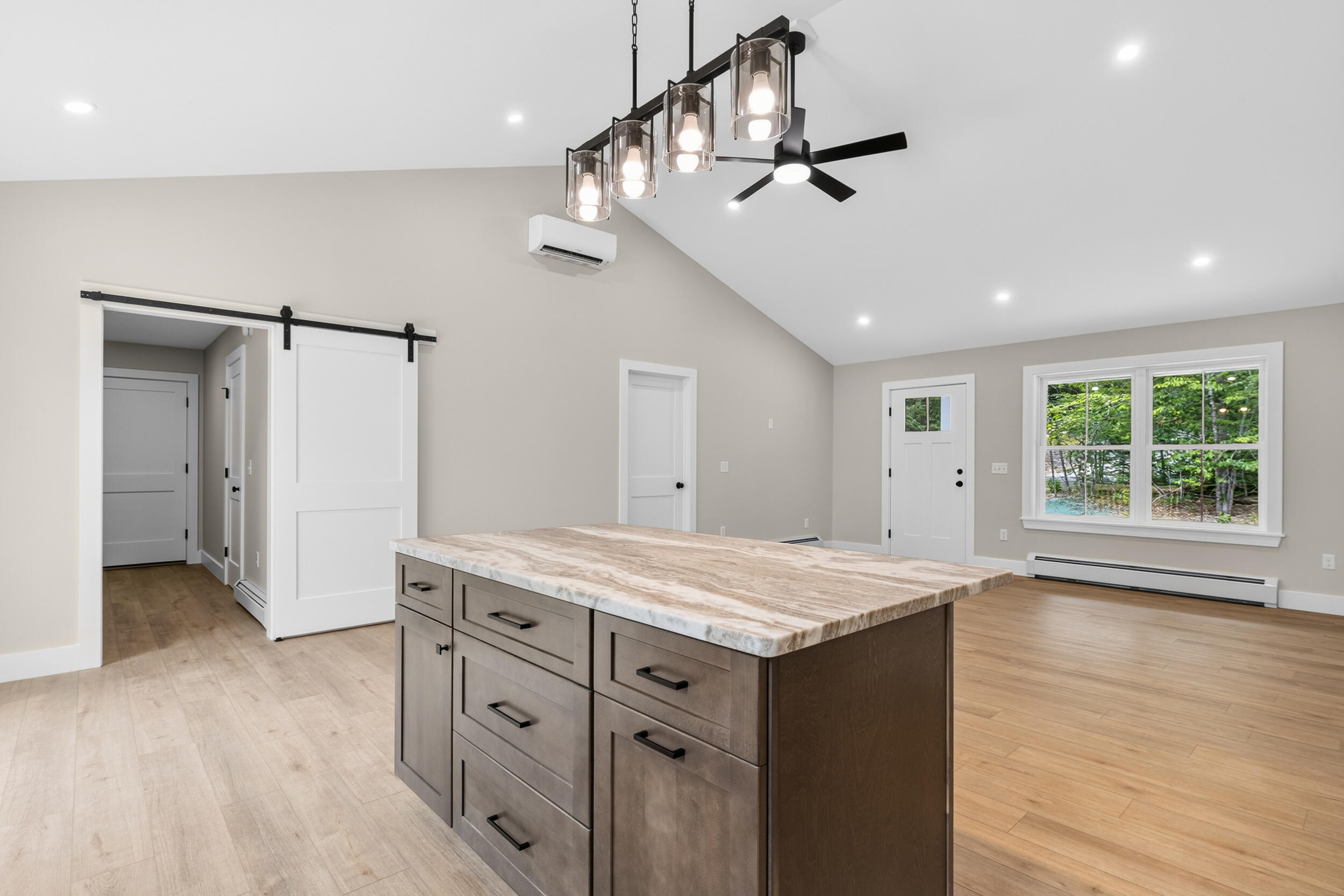 1100 Meadow Road Property Photo 6