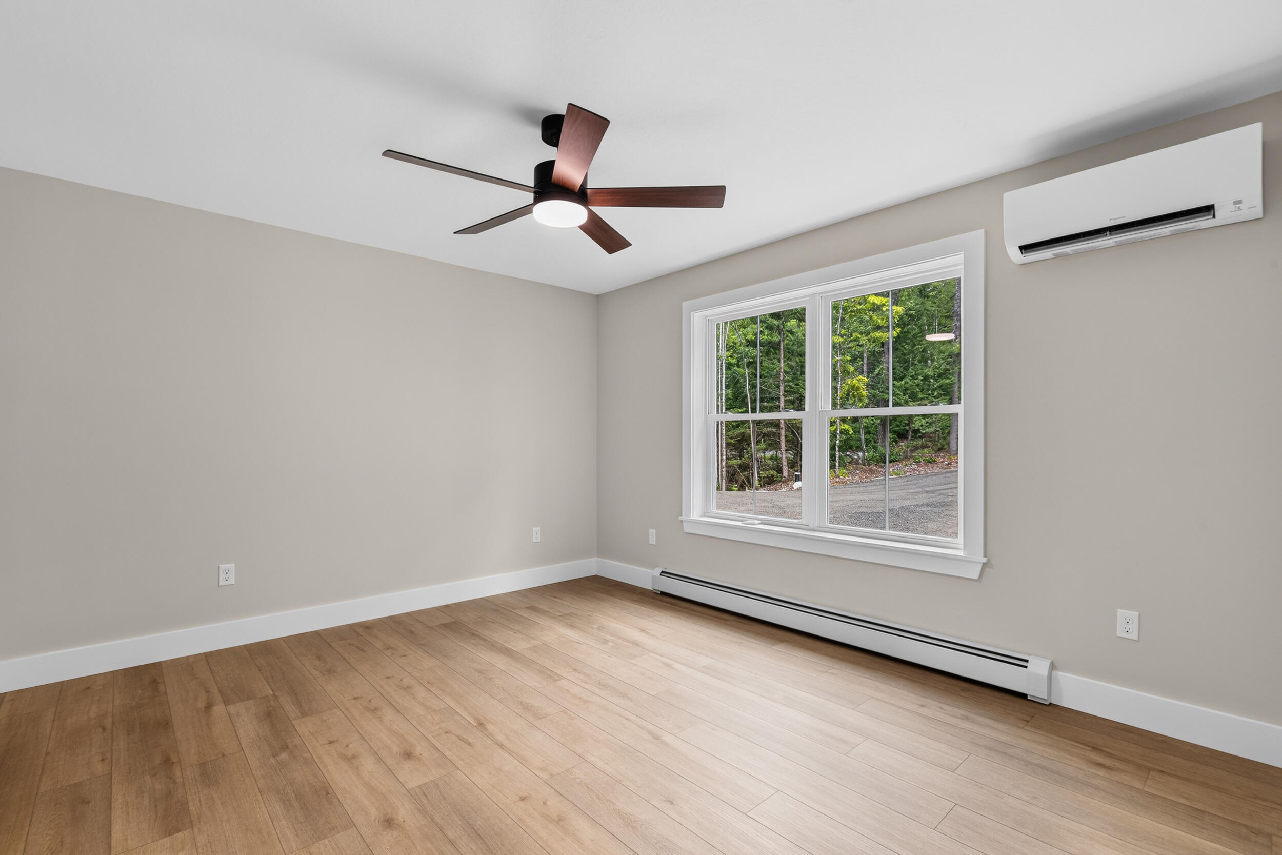 1100 Meadow Road Property Photo 11